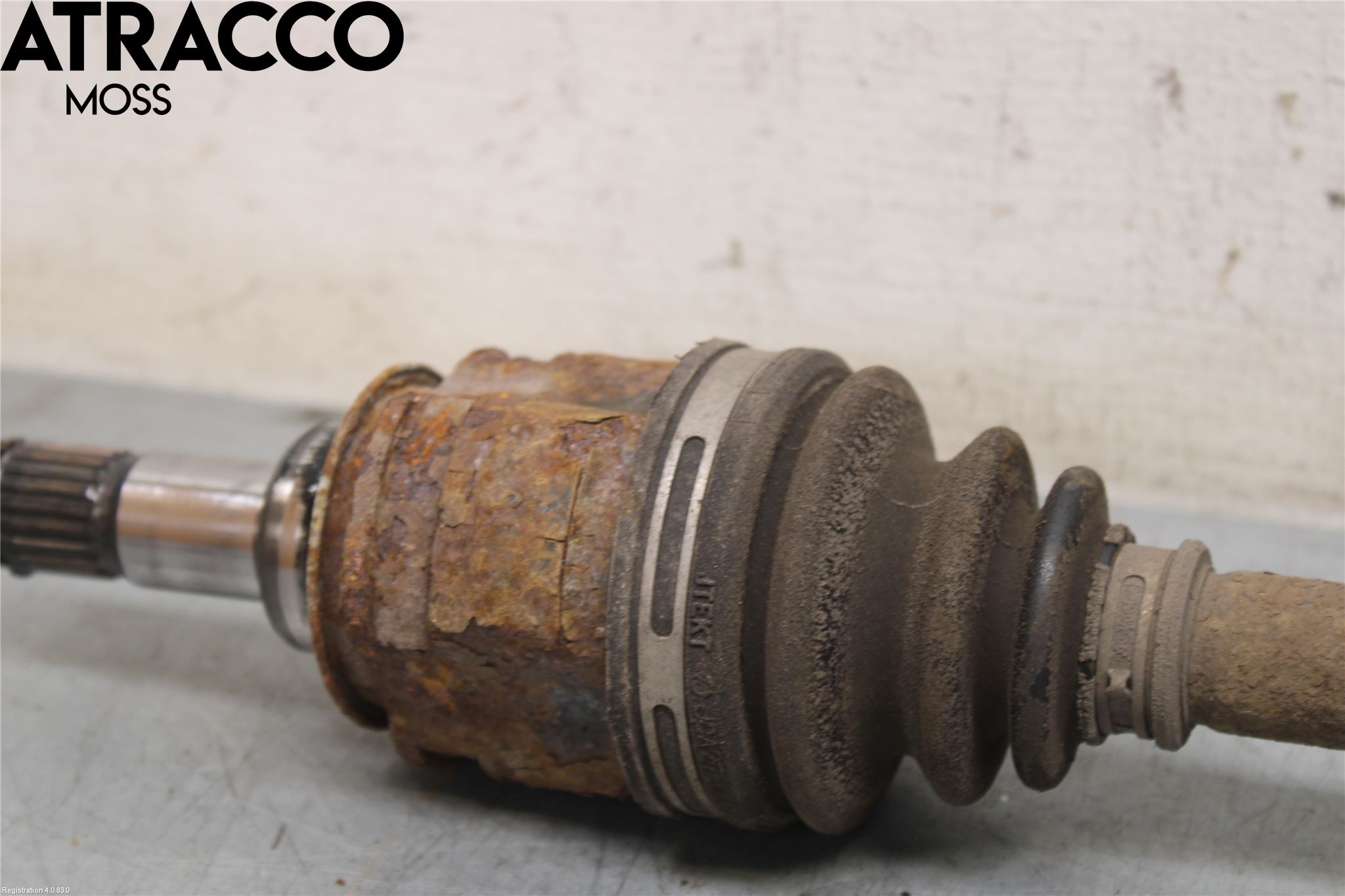 Toyota RAV4 13-18 Drivaxel Bak Höger