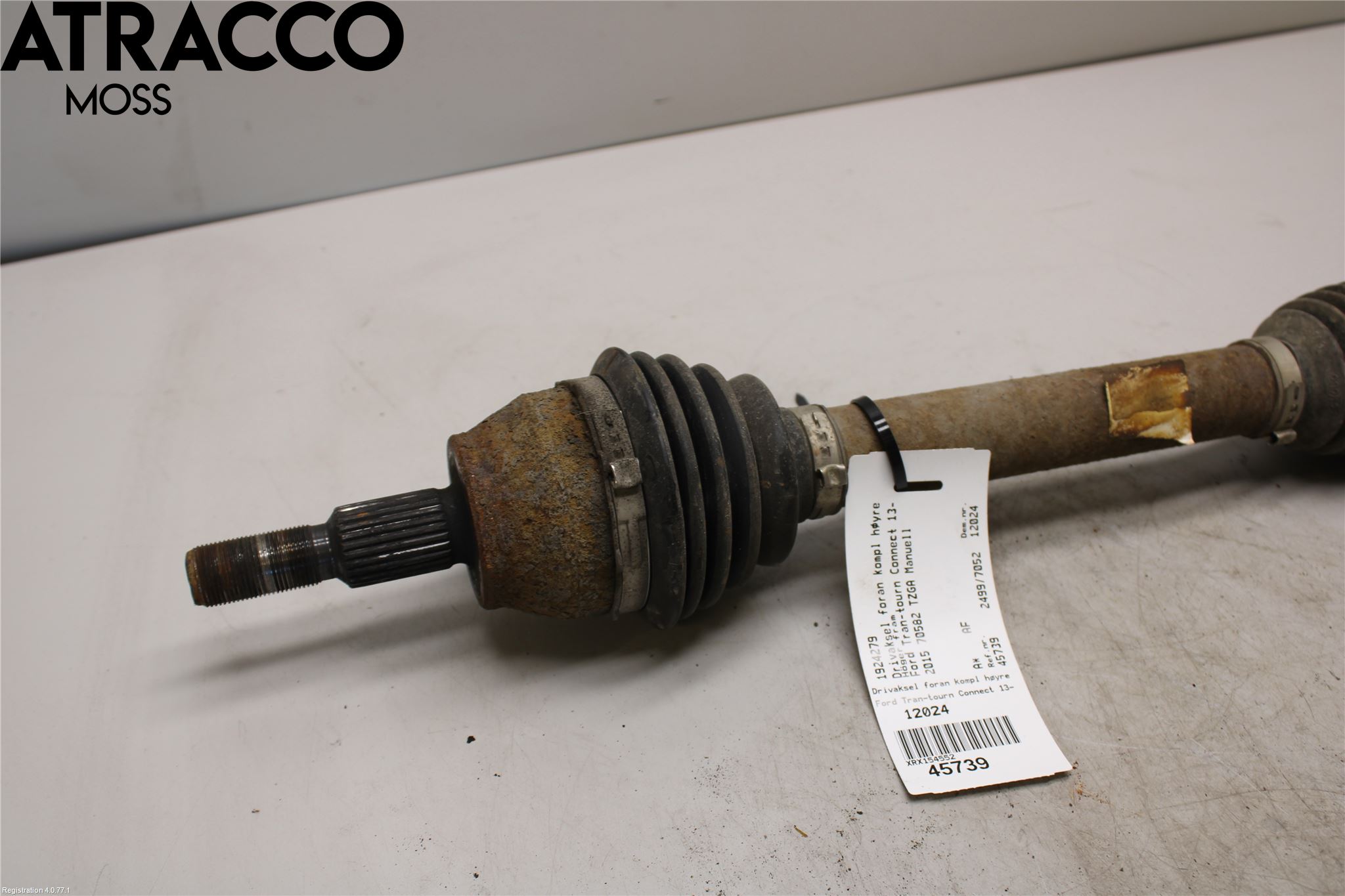 Ford TRANSIT/TOURNEO CONNECT 13-22 Drivaxel Fram Höger