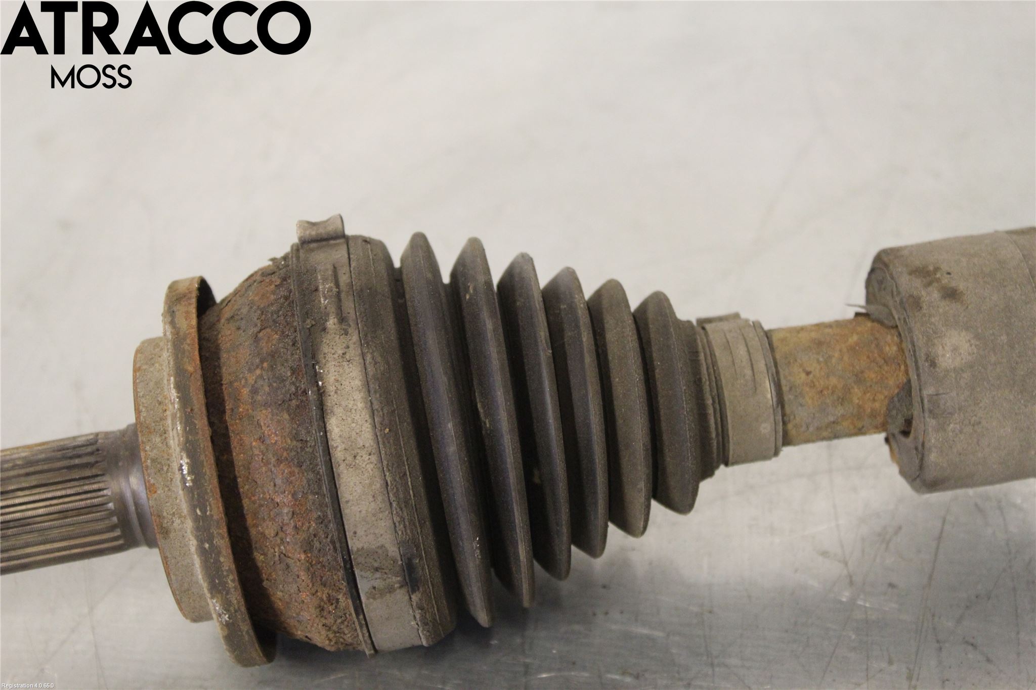 Toyota AVENSIS 09-15 Drivaxel Fram Vänster