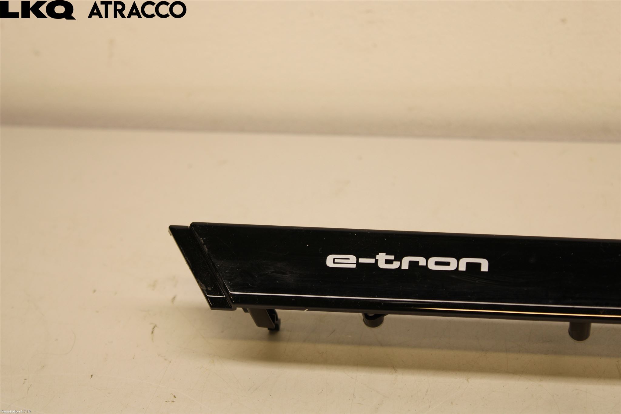Audi E-TRON, S GE 19- Instrumentbräda Inlägg-Dekorlist