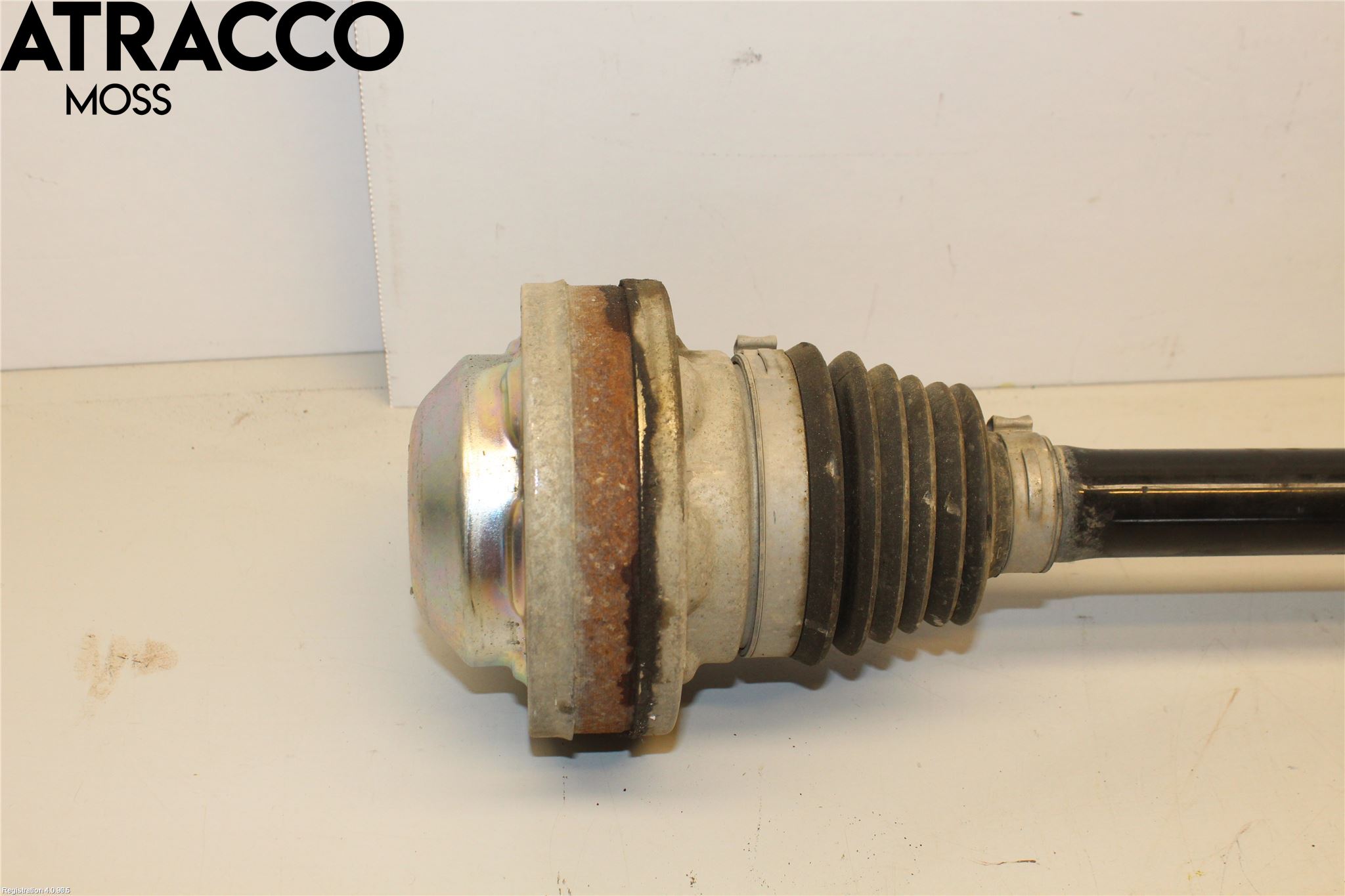 Volkswagen VW CADDY 16-20 Drivaxel Fram Höger