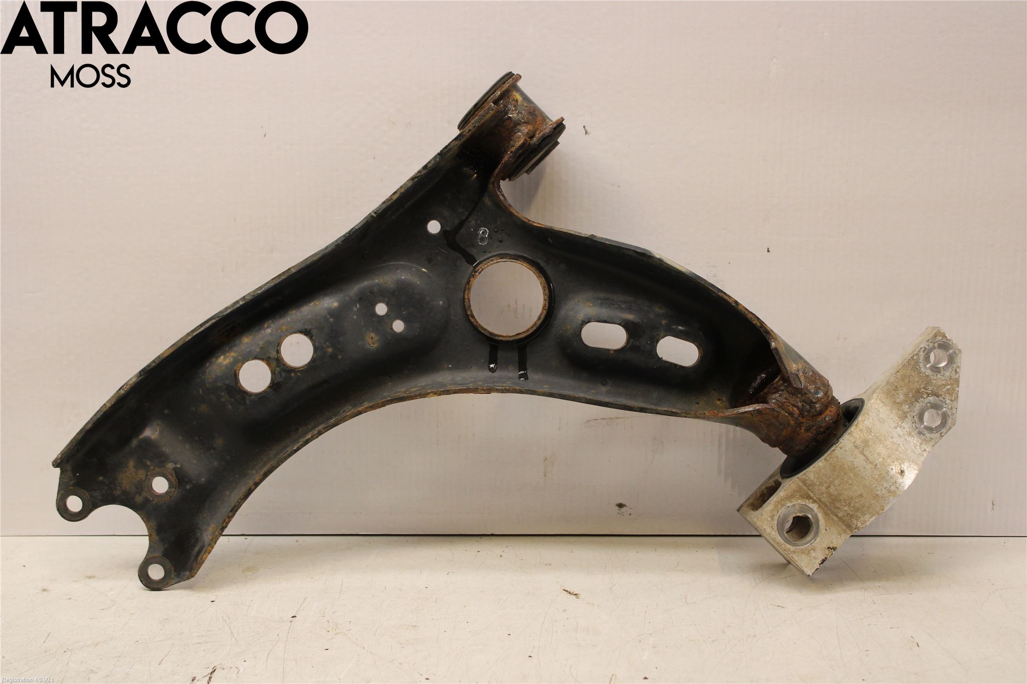 Volkswagen VW TOURAN 10-15 Bärarm Fram Undre Vä