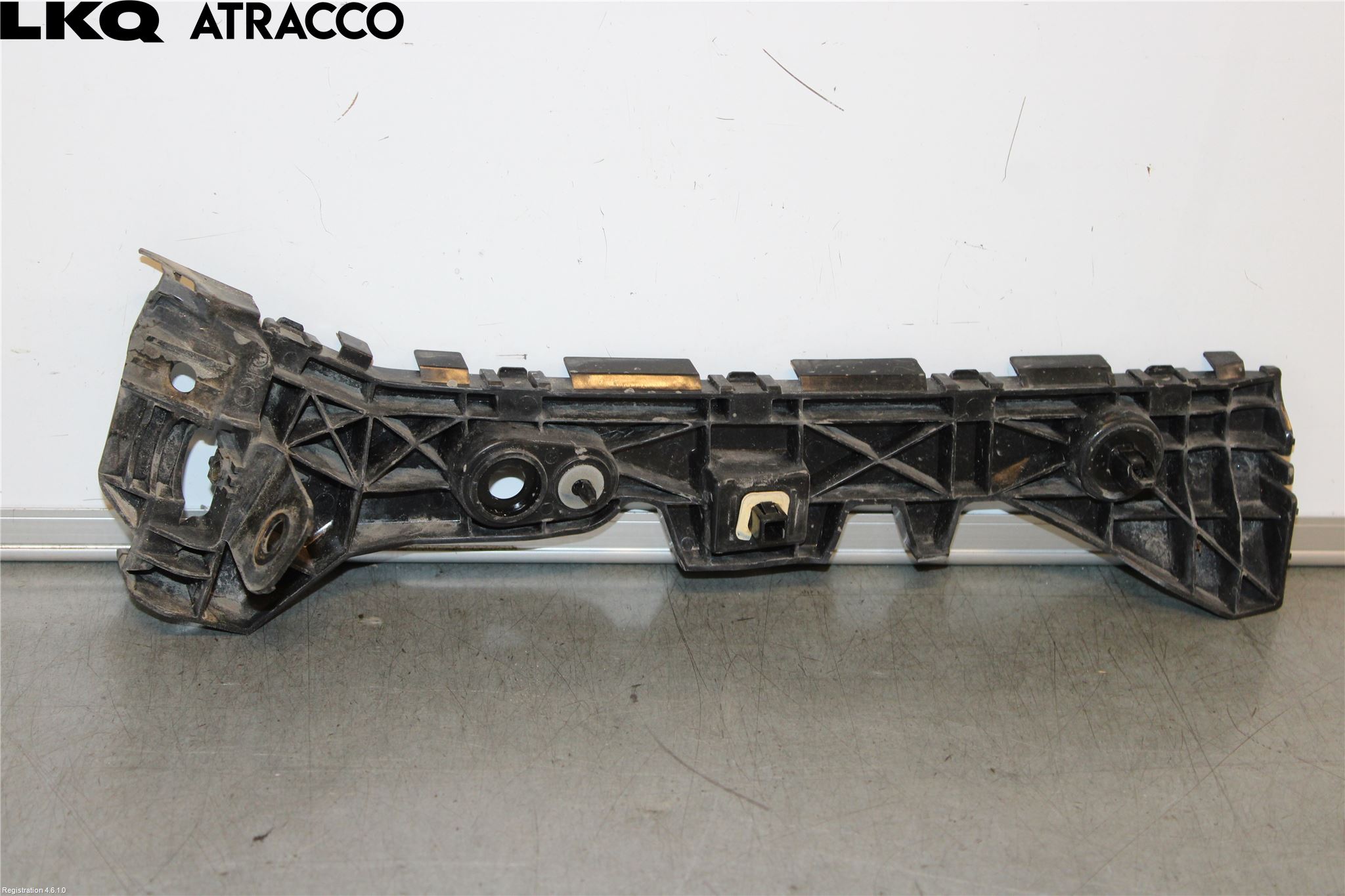 Mazda 3 III 14-19 Stötfångarbärjärn Bak