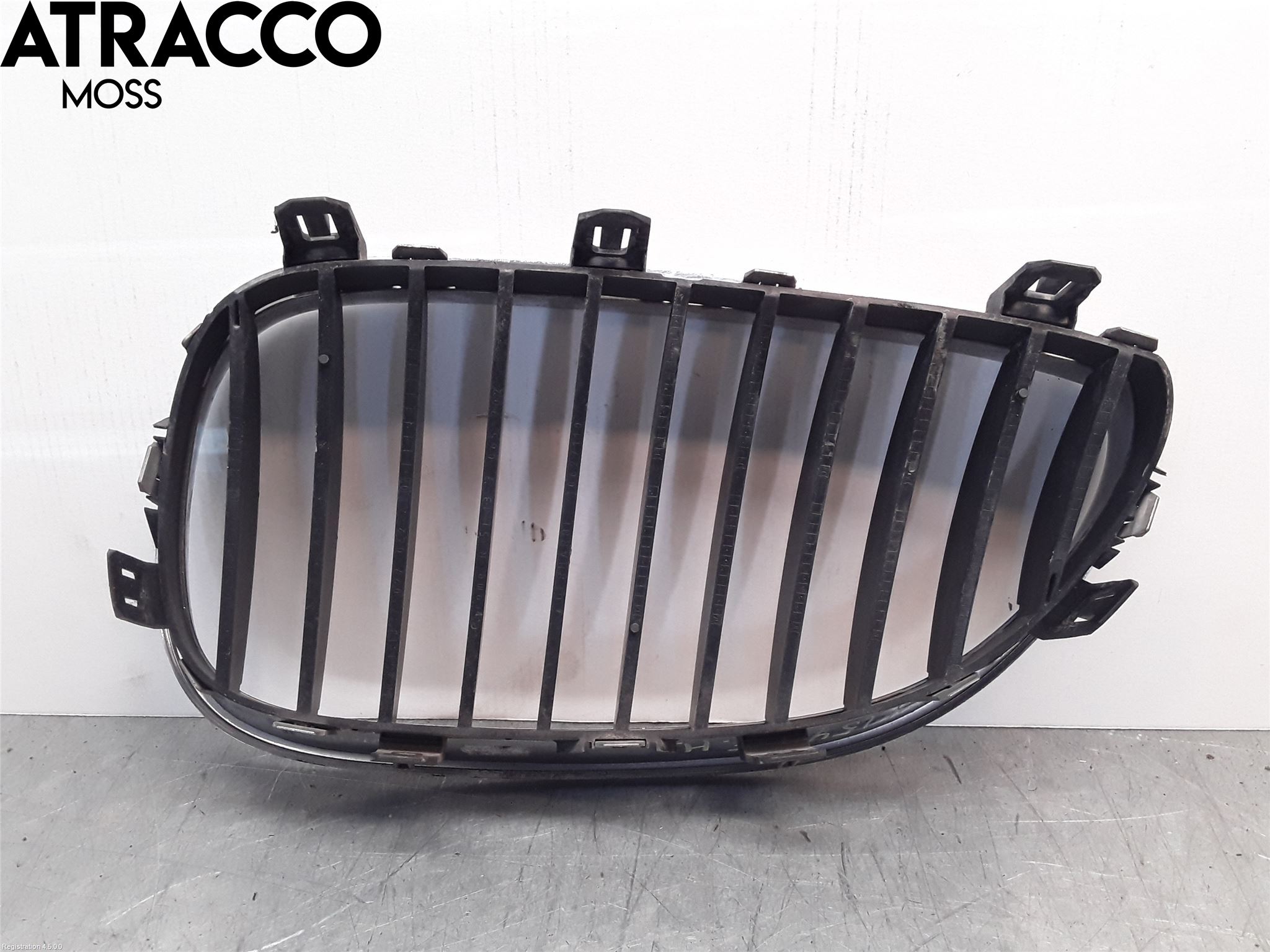BMW 5 E60/61 Sed/Tou 02-10 Grilldel Höger