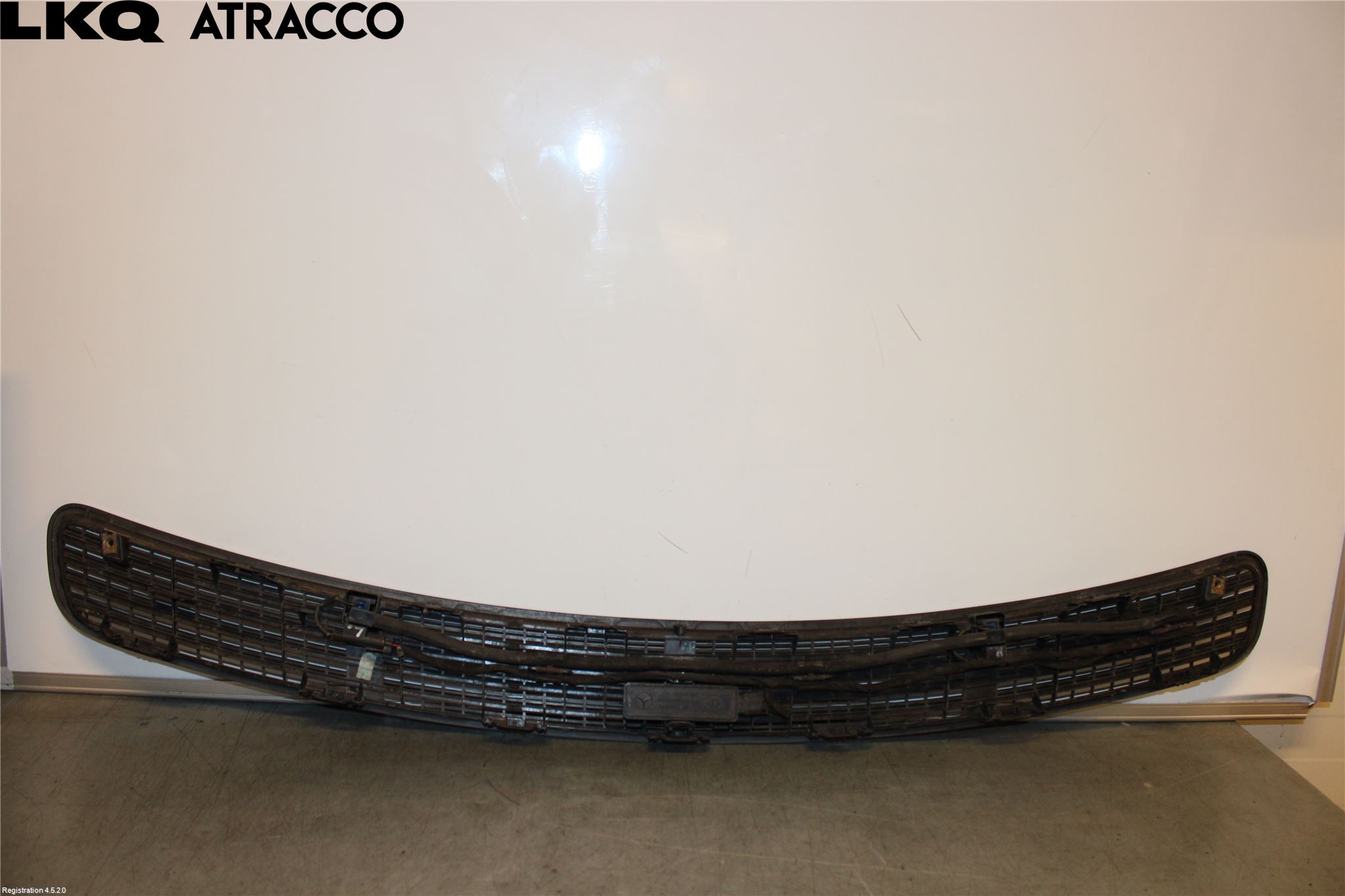 Mercedes-Benz MB E-KLASS (W211) 02-09 Grill-Galler
