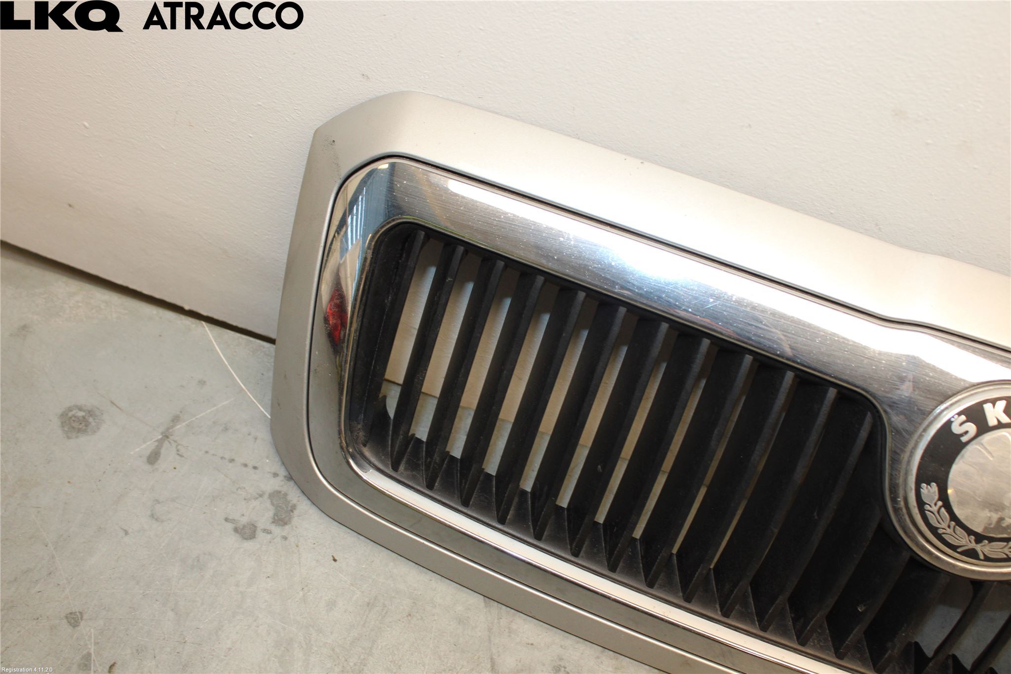 Skoda OCTAVIA (1U) 96-11 Grill Komp