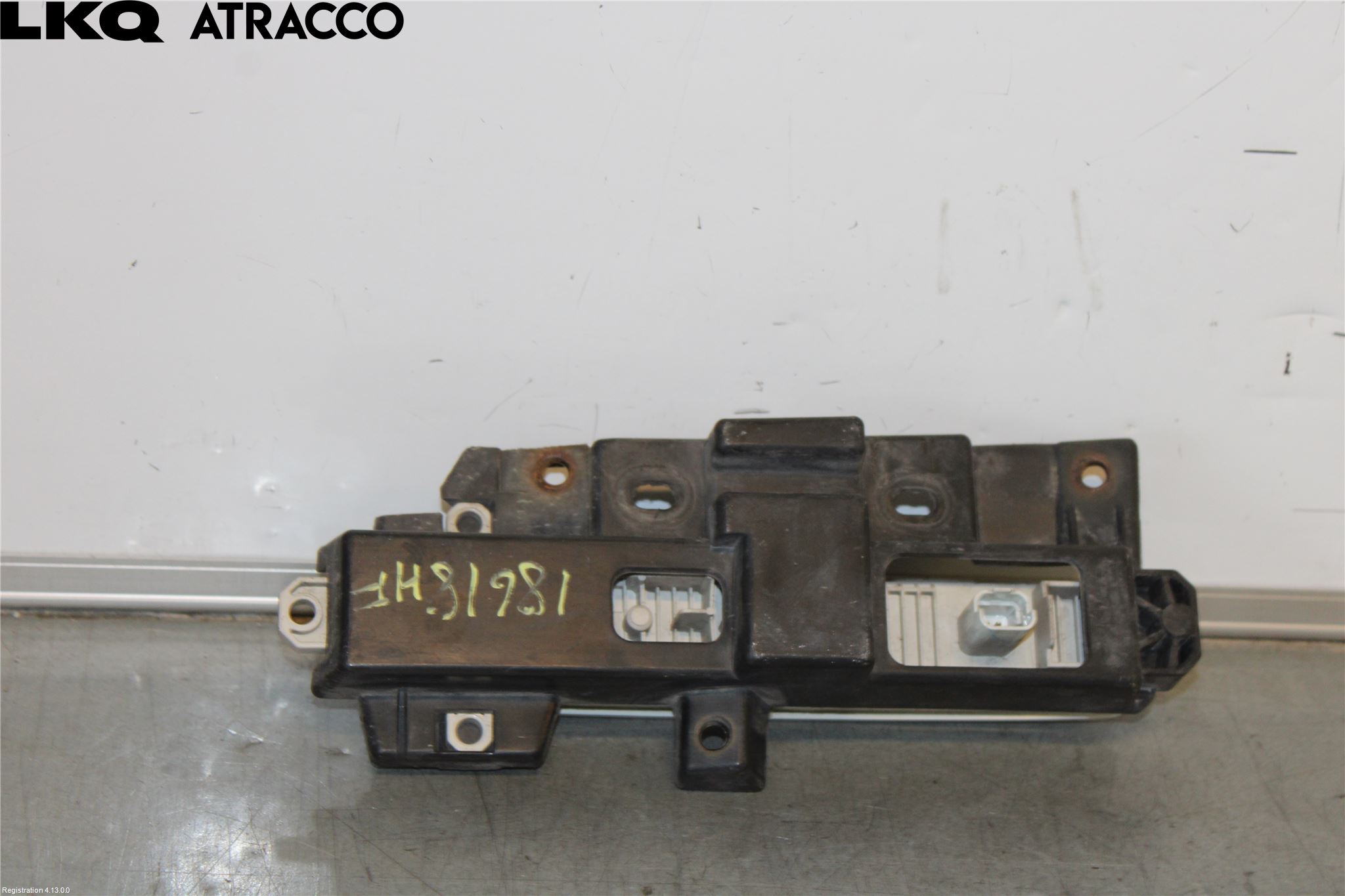 Toyota AYGO 06-14 Positionsljus Fram Hö