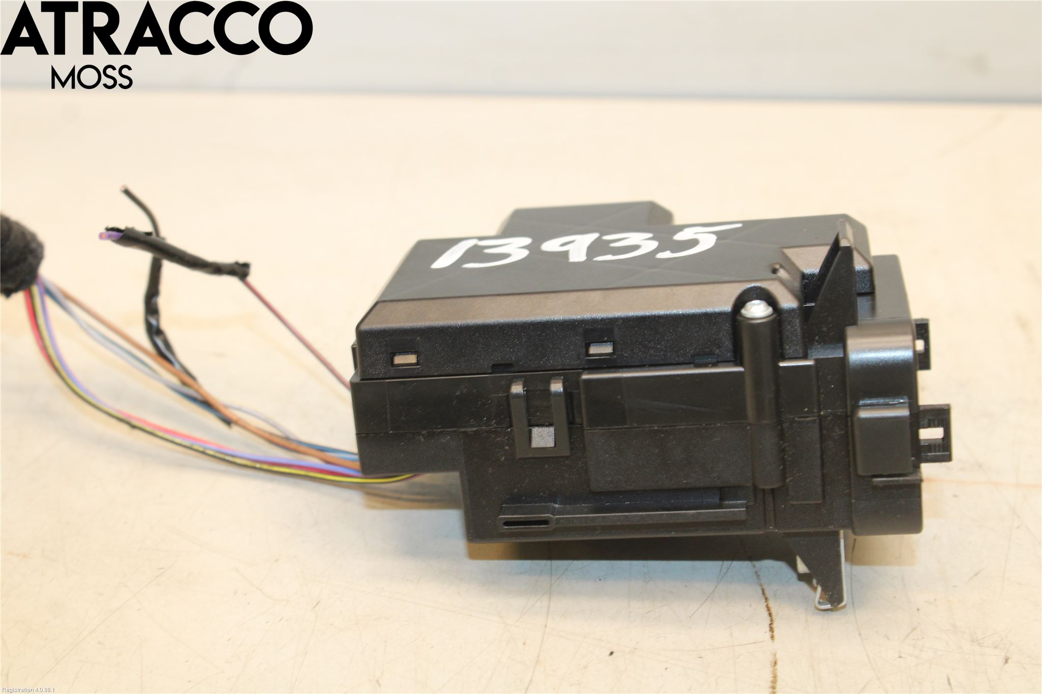 Audi A4/S4 08-11 Rattlås-Tändlås Elektrisk