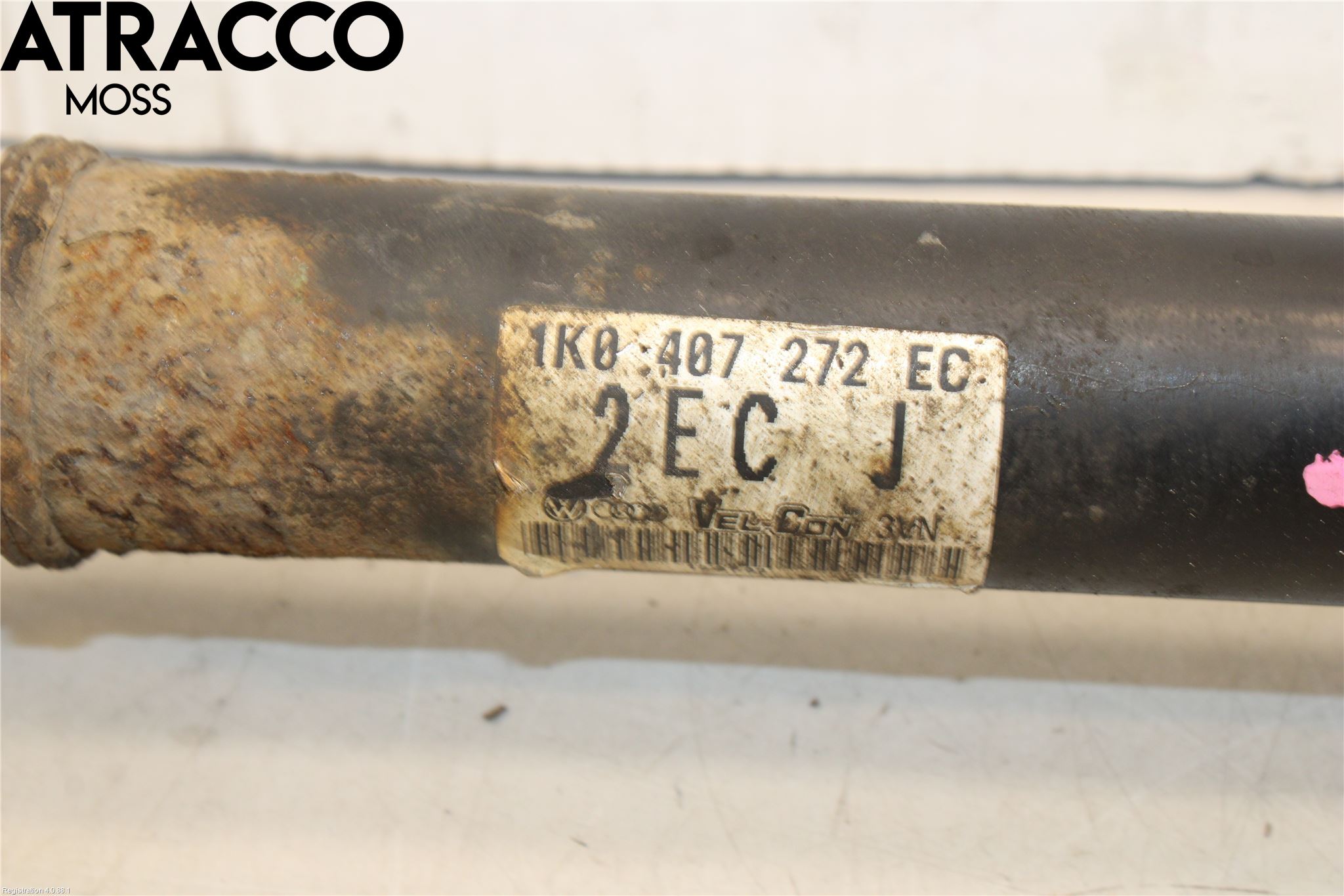 Volkswagen VW GOLF V 04-09 Drivaxel Fram Höger