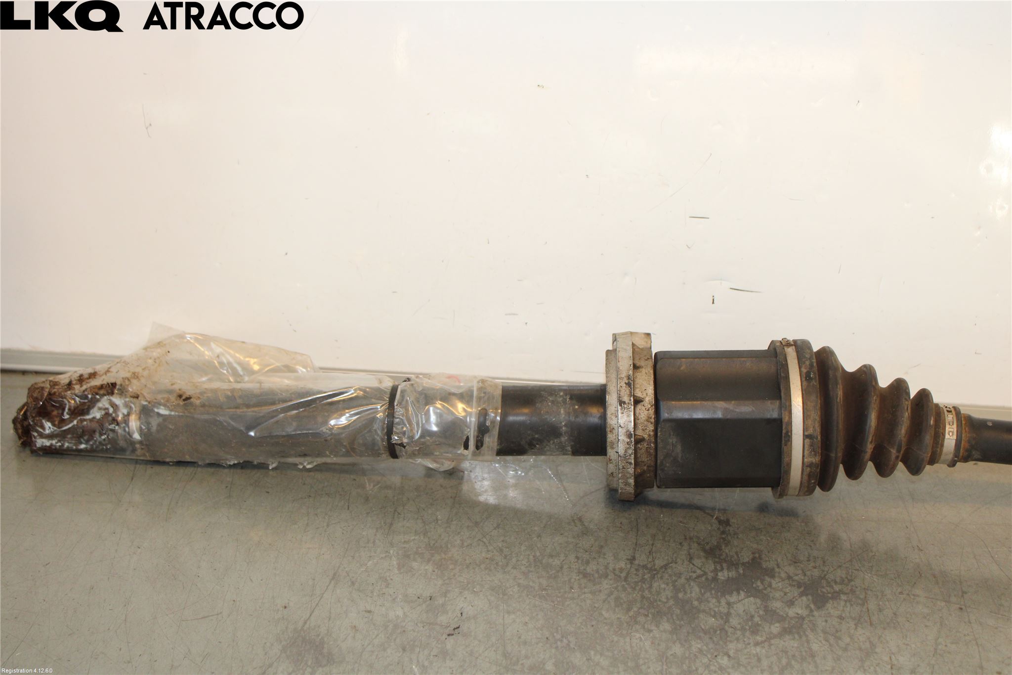 Volkswagen VW CRAFTER II / E-CRAFTER 17- Drivaxel Fram Höger
