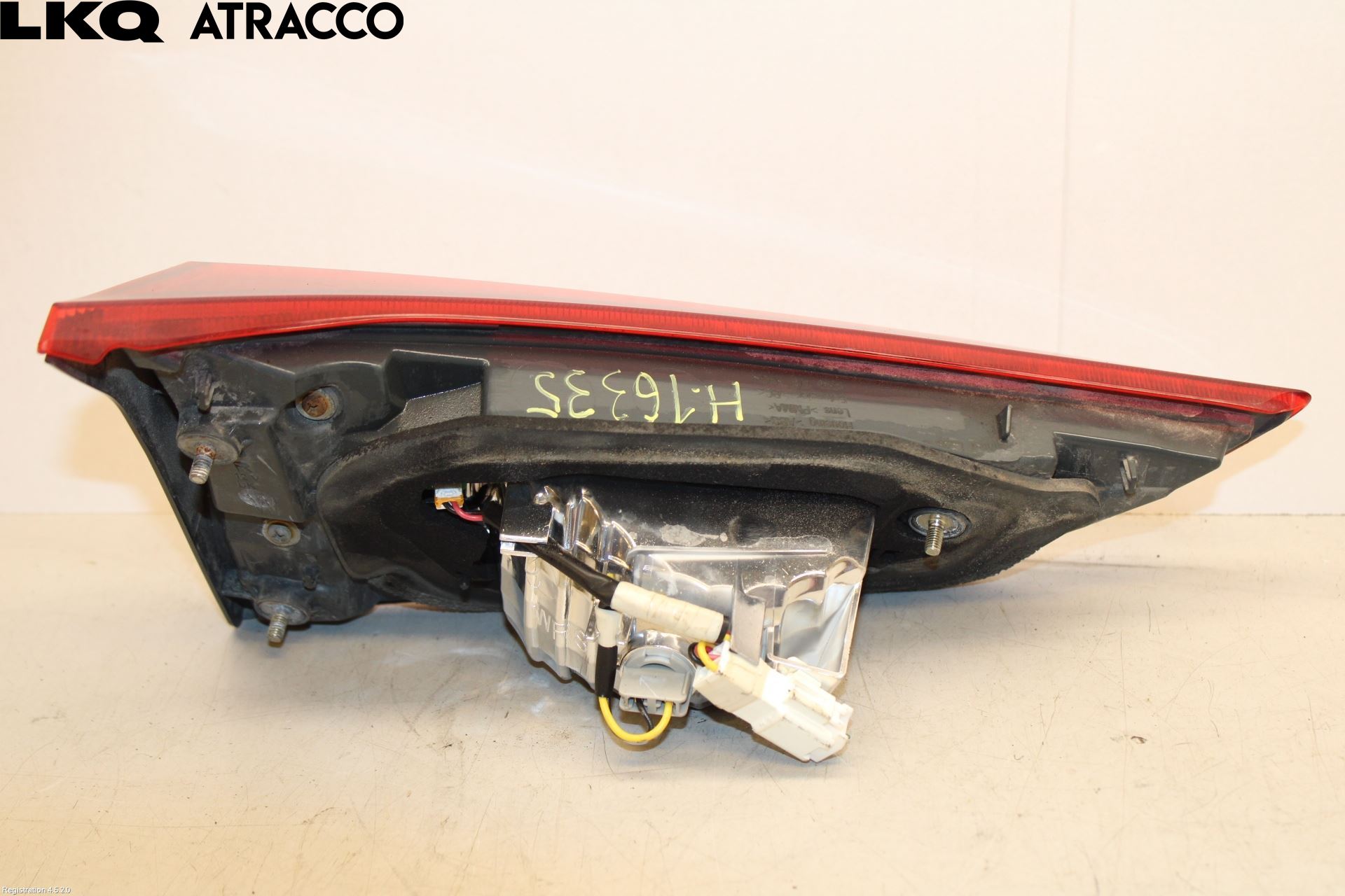 Toyota AURIS 13-19 Bakljus Lucka Hö