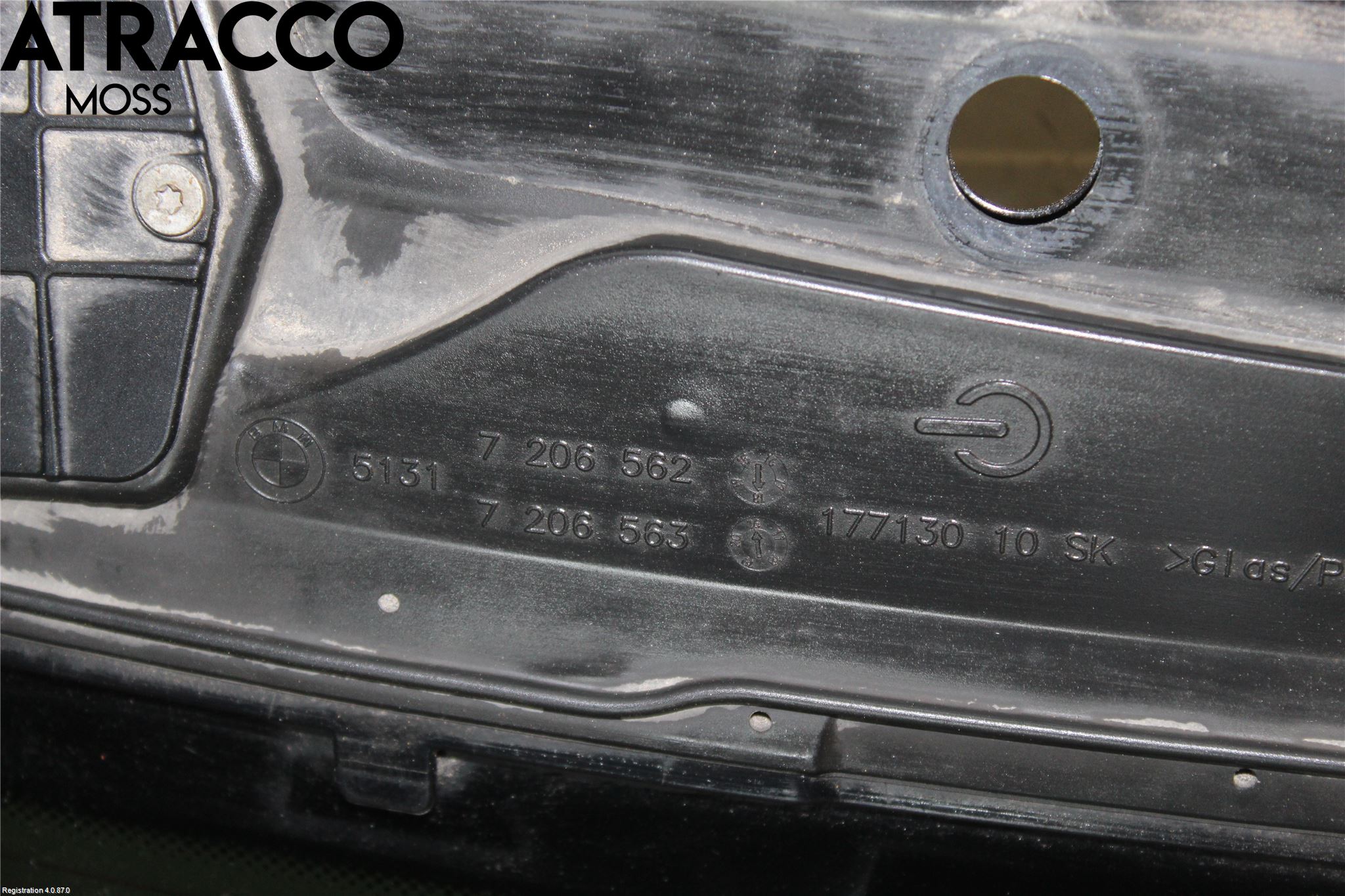 BMW 5 F10/F11/F18 09-17 Baklucka Övre