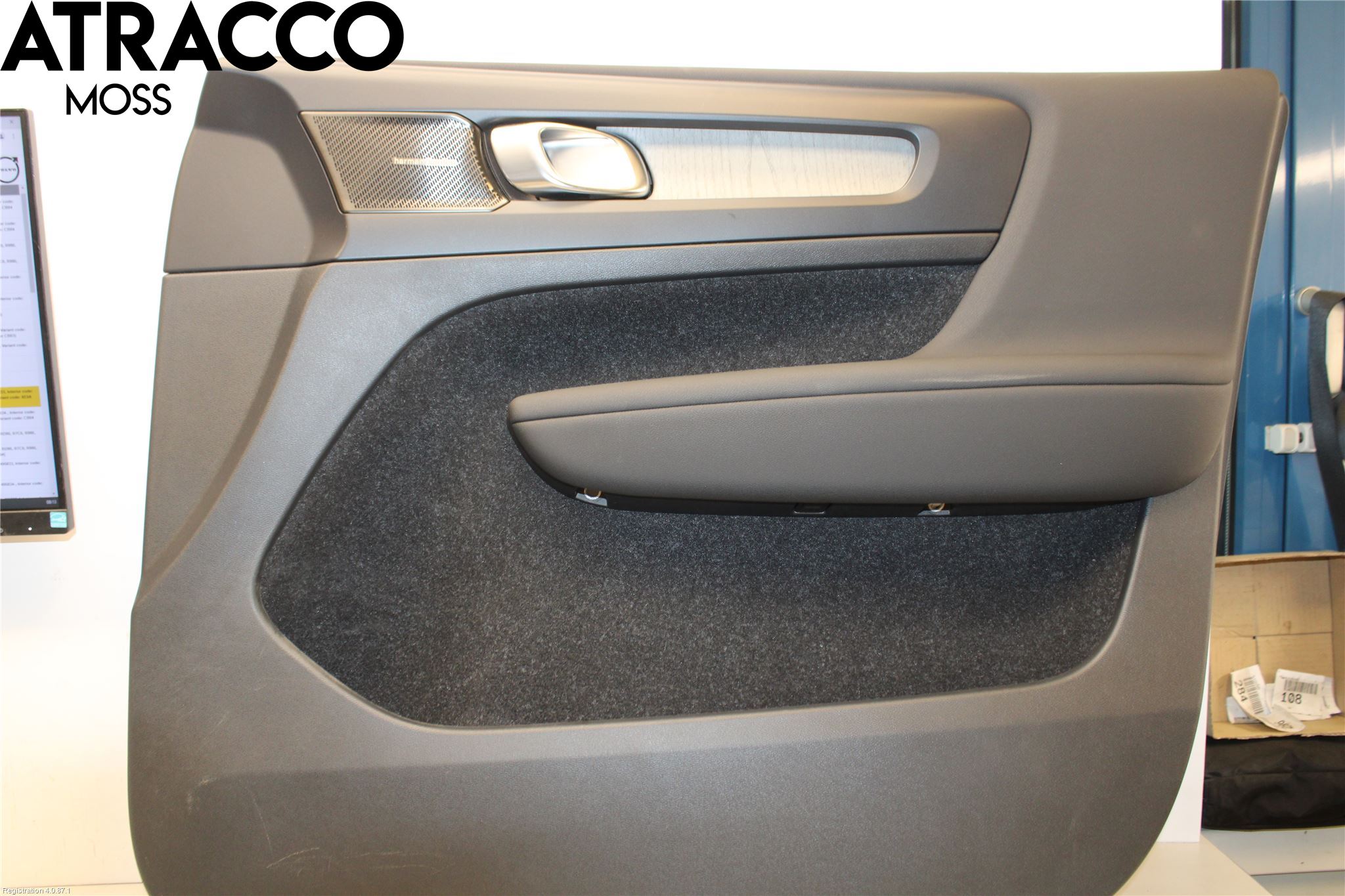 Volvo XC40/RECHARGE 18- Dörrklädsel Hö