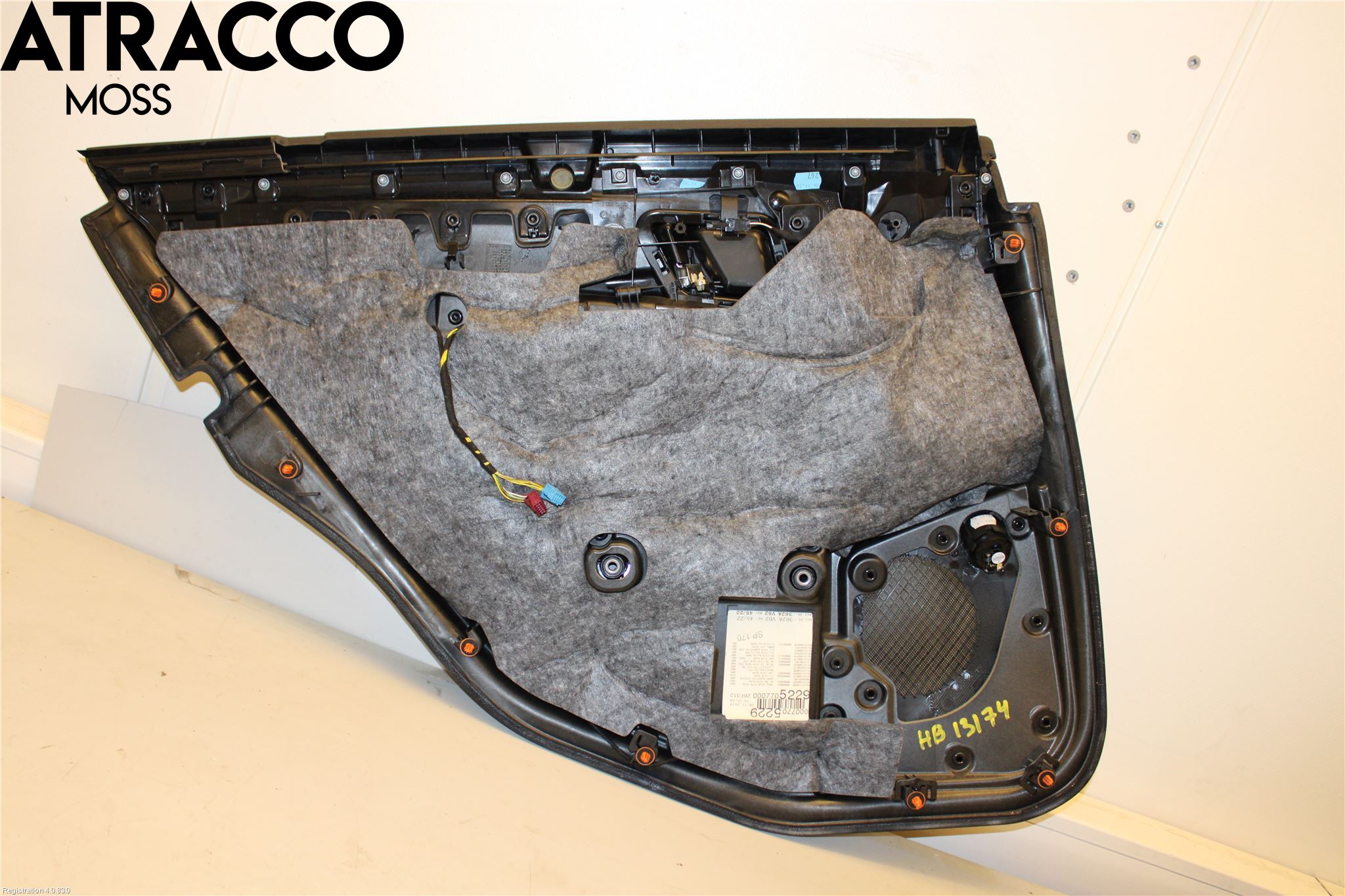 Mercedes-Benz MB E-KLASS (W212) 09-16 Dörrklädsel Hö