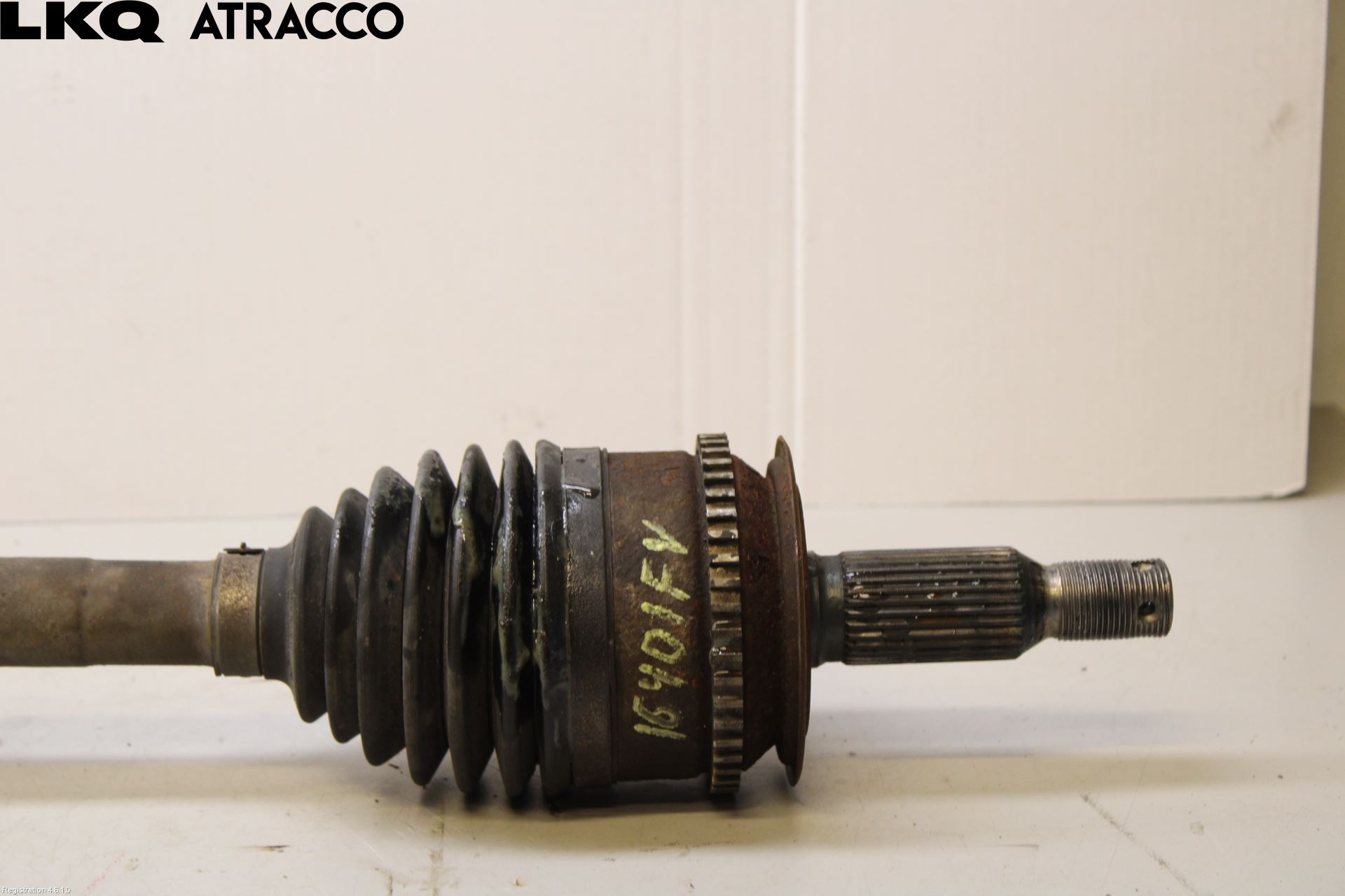 Mitsubishi L200 16-23 Drivaxel Fram Vänster
