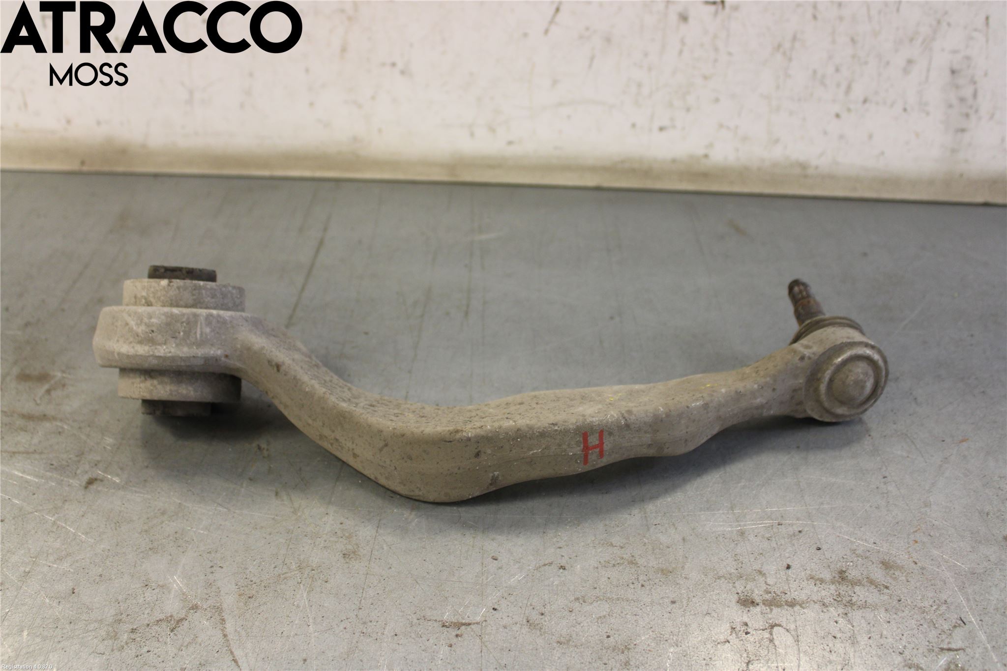 BMW 5 G30/G31/F90 17-23 Bärarm Fram Undre Hö