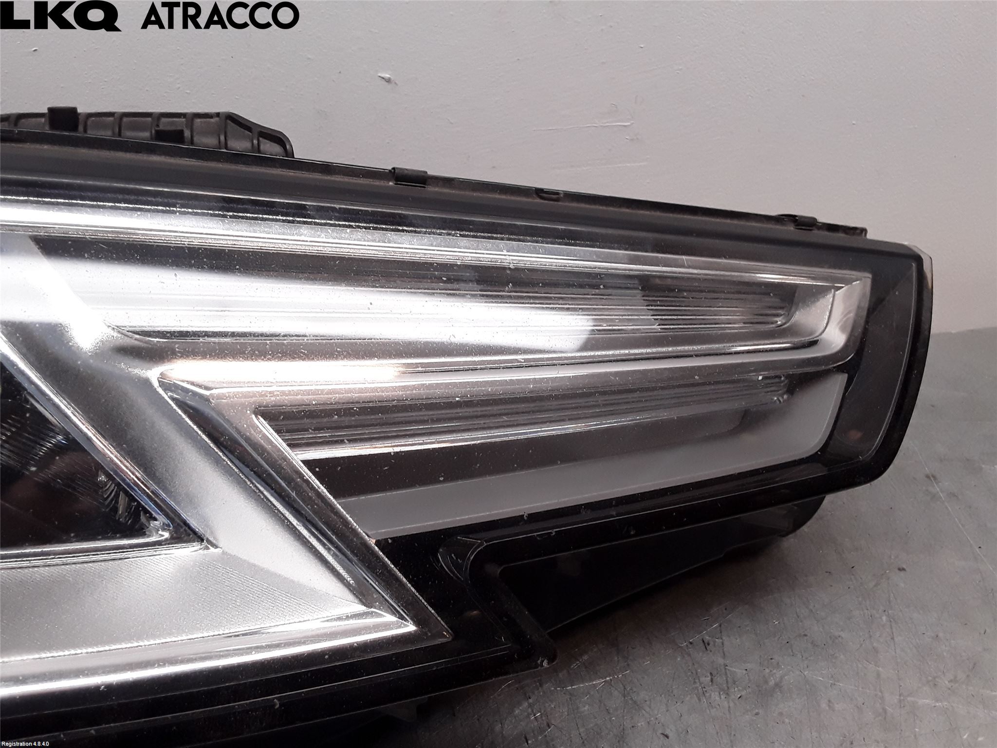 Audi A4/S4 B9 16-19 Strålkastare Höger