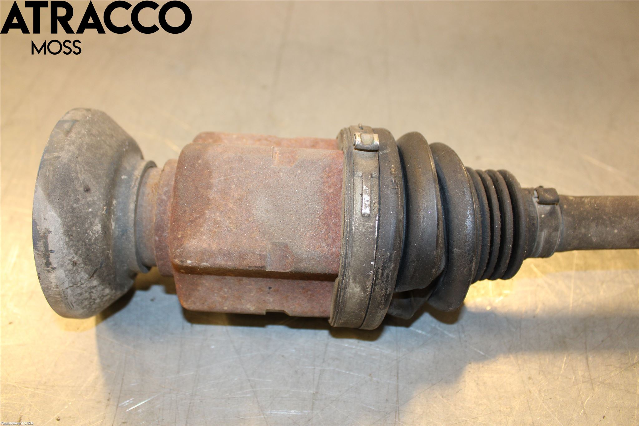 Volkswagen VW TIGUAN 07-16 Drivaxel Fram Höger