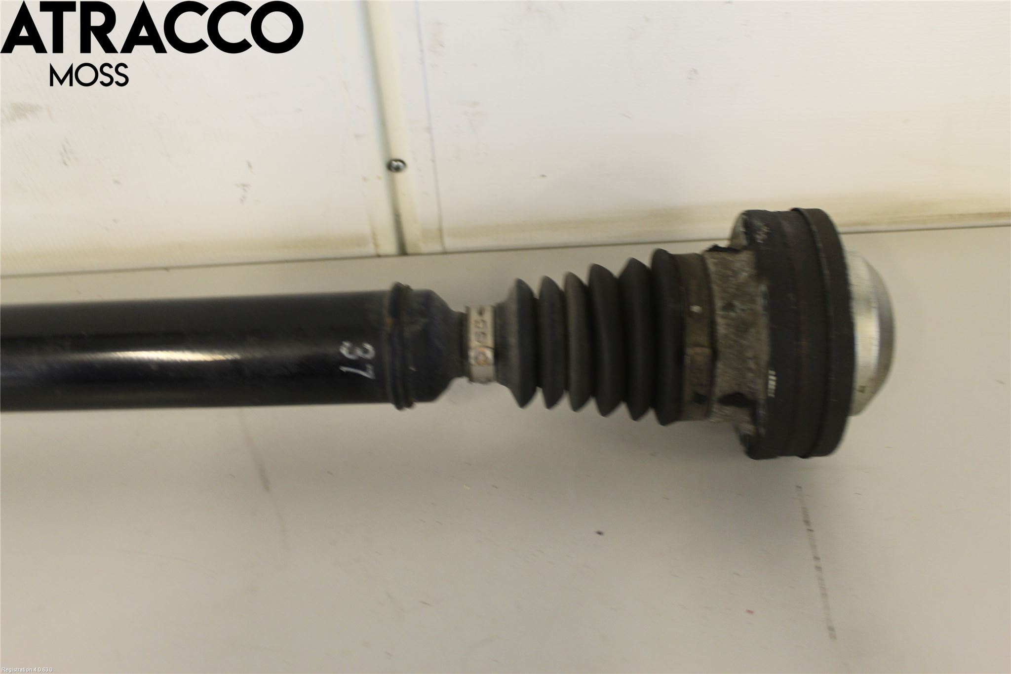 Volkswagen VW GOLF VI 09-13 Drivaxel Fram Höger