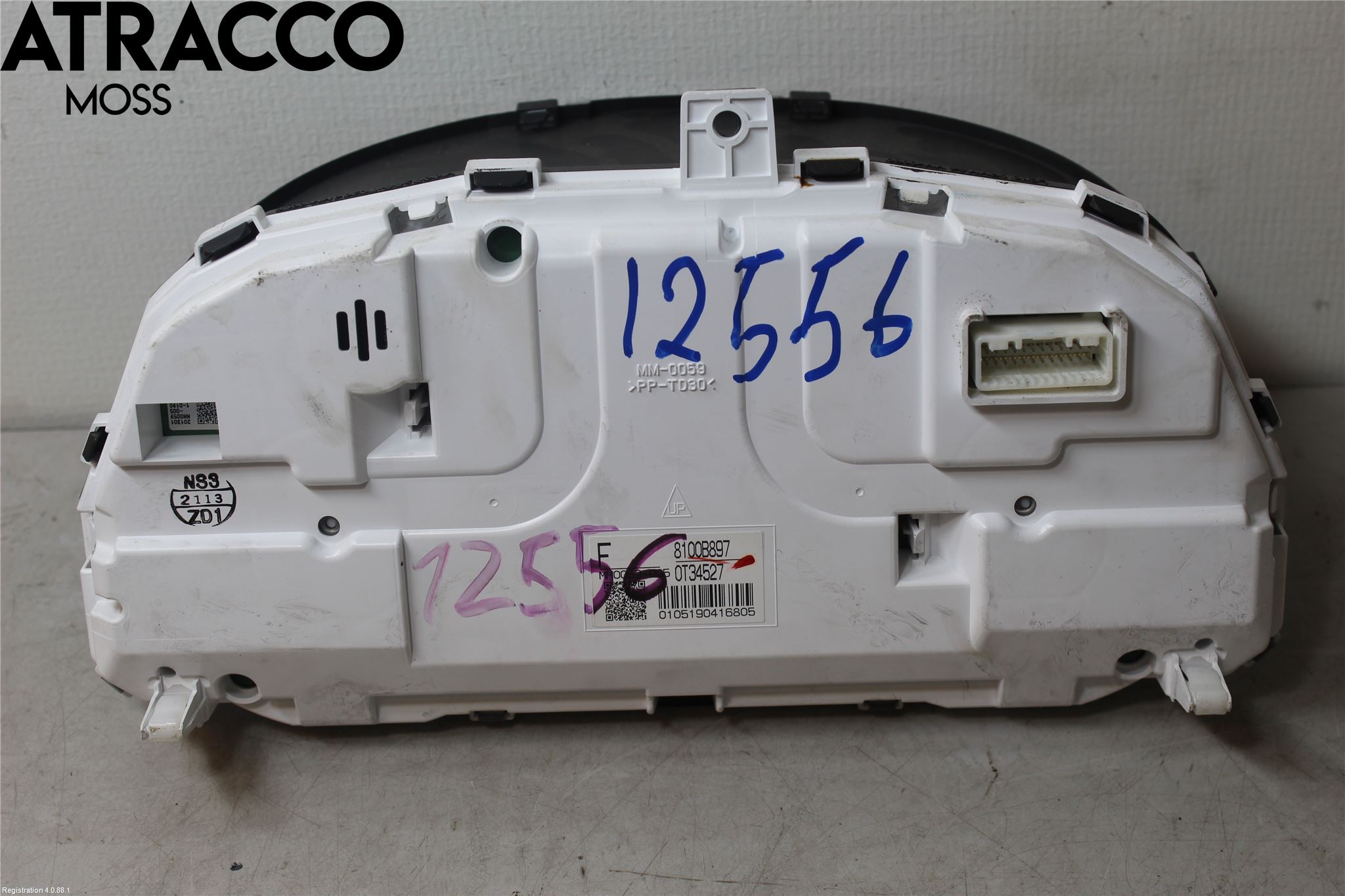 Mitsubishi OUTLANDER 13-21 Instrument Komb