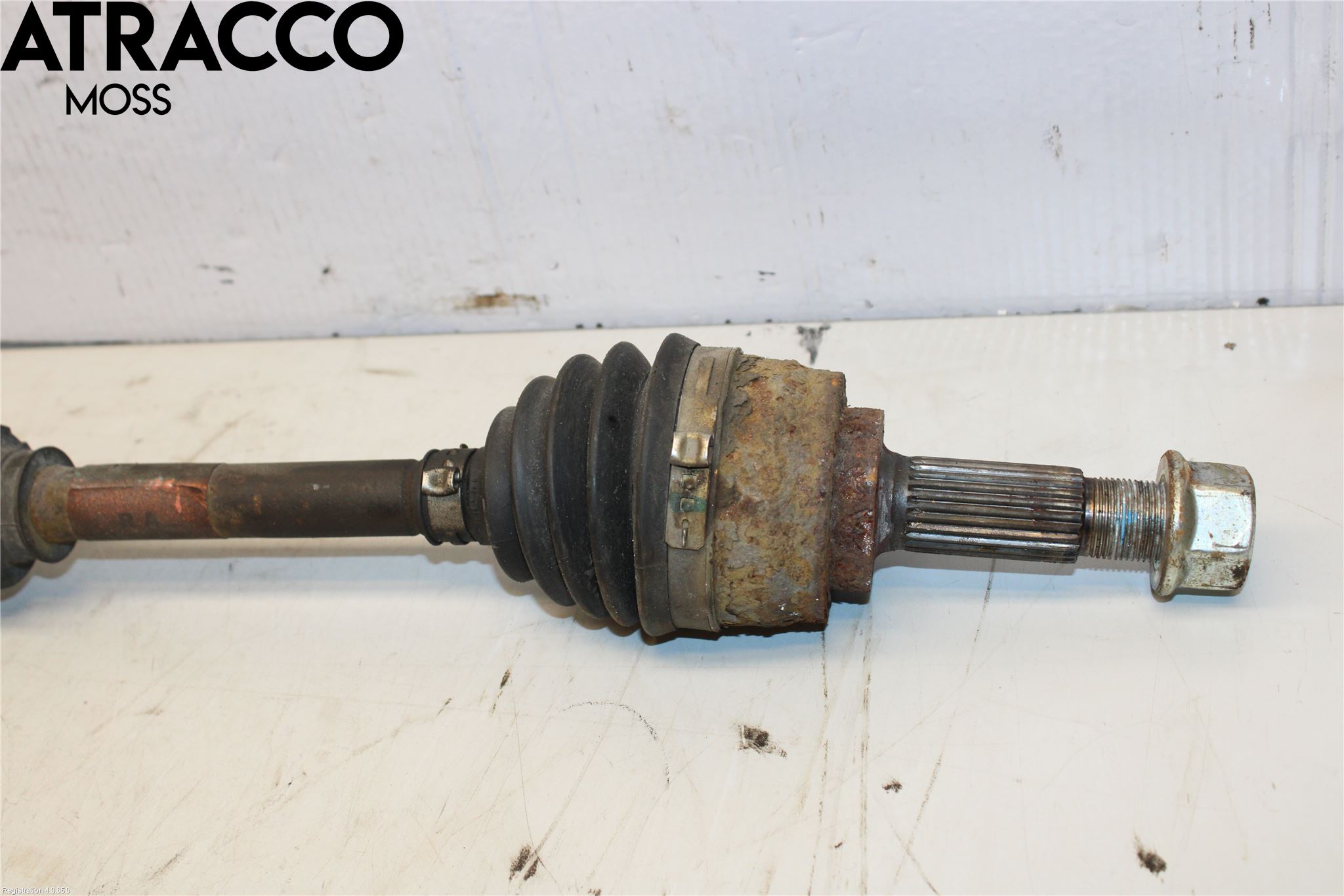 Nissan NOTE E12 14-20 Drivaxel Fram Vänster
