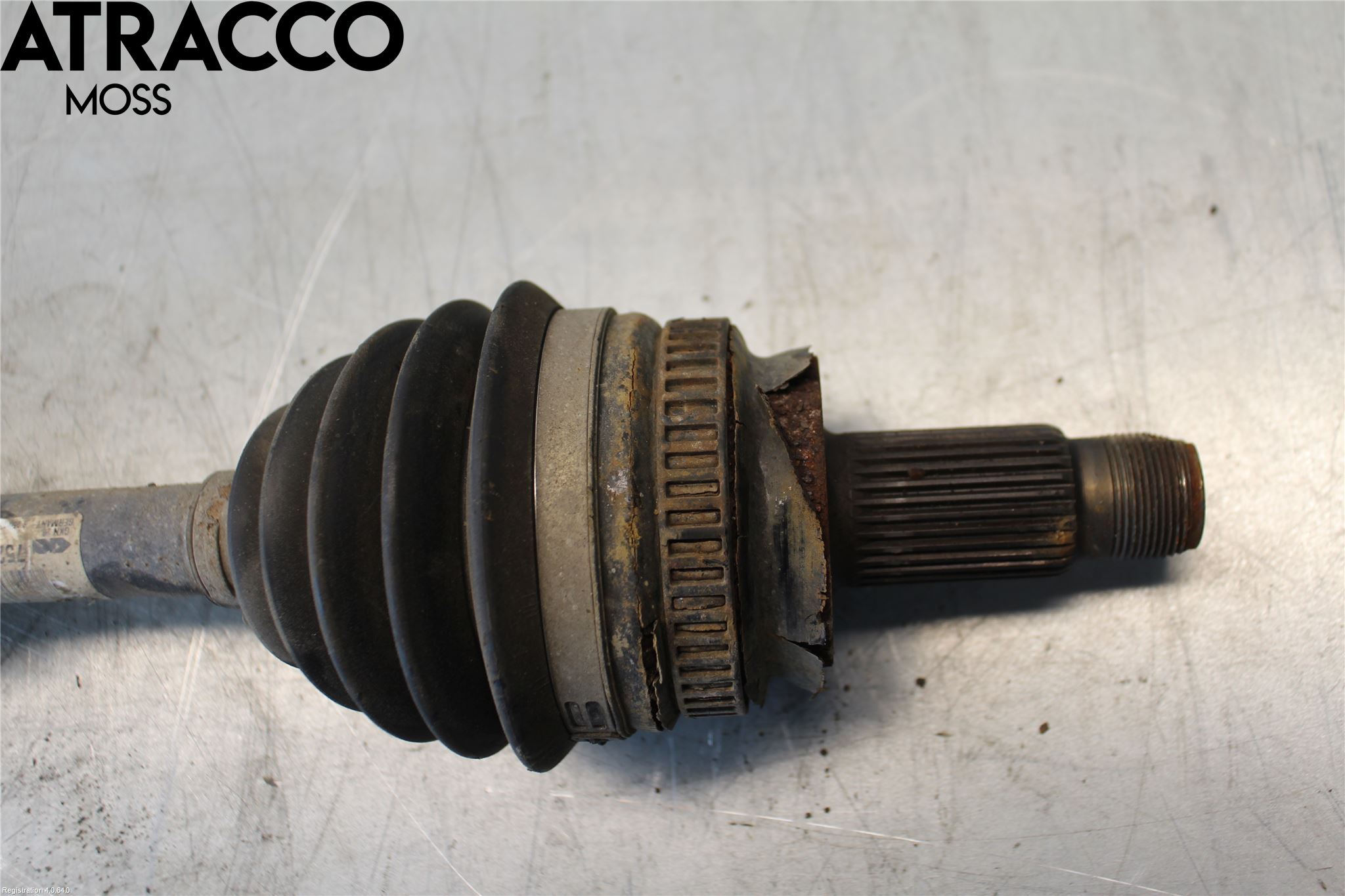 BMW 3 E90/91 SED/TOU 05-12 Drivaxel Fram Höger