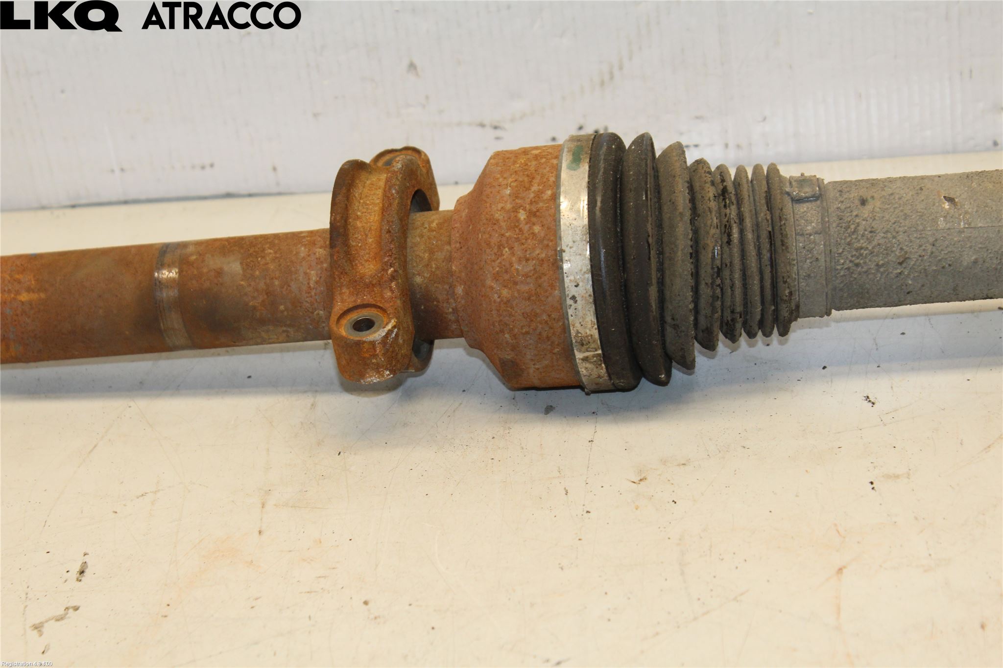 Volvo XC60 09-13 Drivaxel Fram Höger