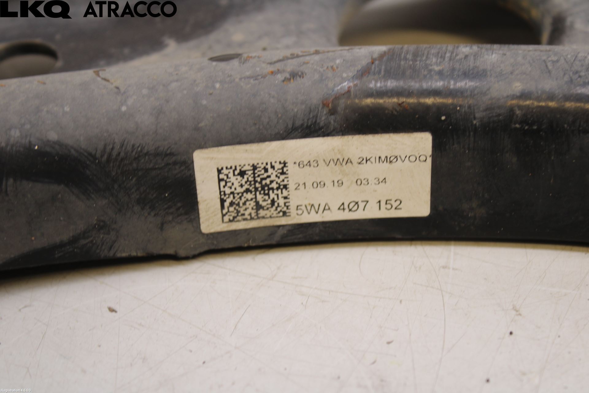 Volkswagen VW T-ROC 18- Bärarm Fram Undre Hö