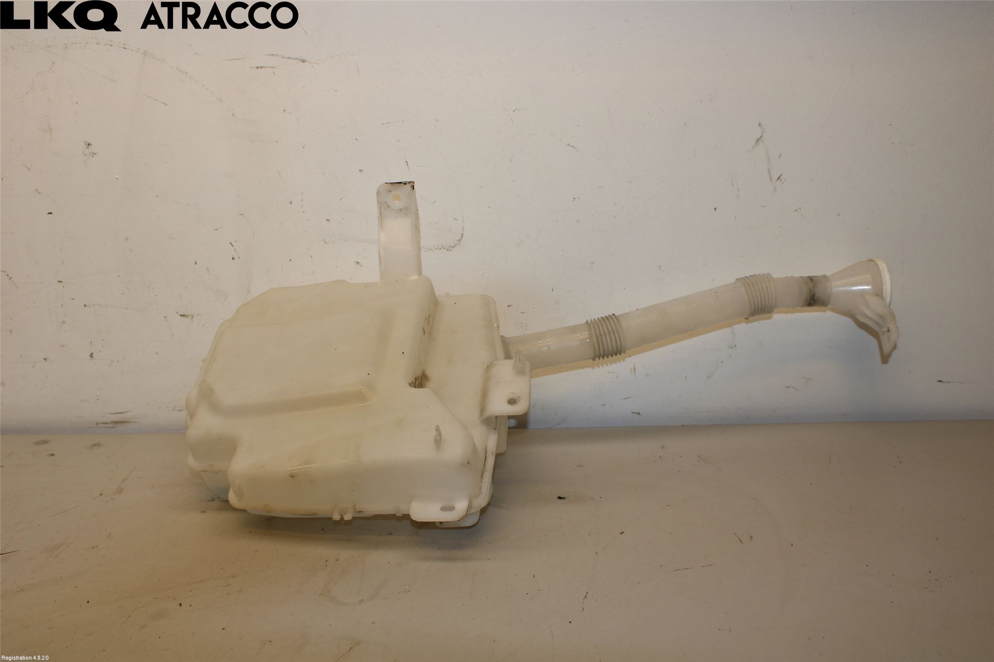 Mitsubishi OUTLANDER 13-21 Spolartank Vindruta