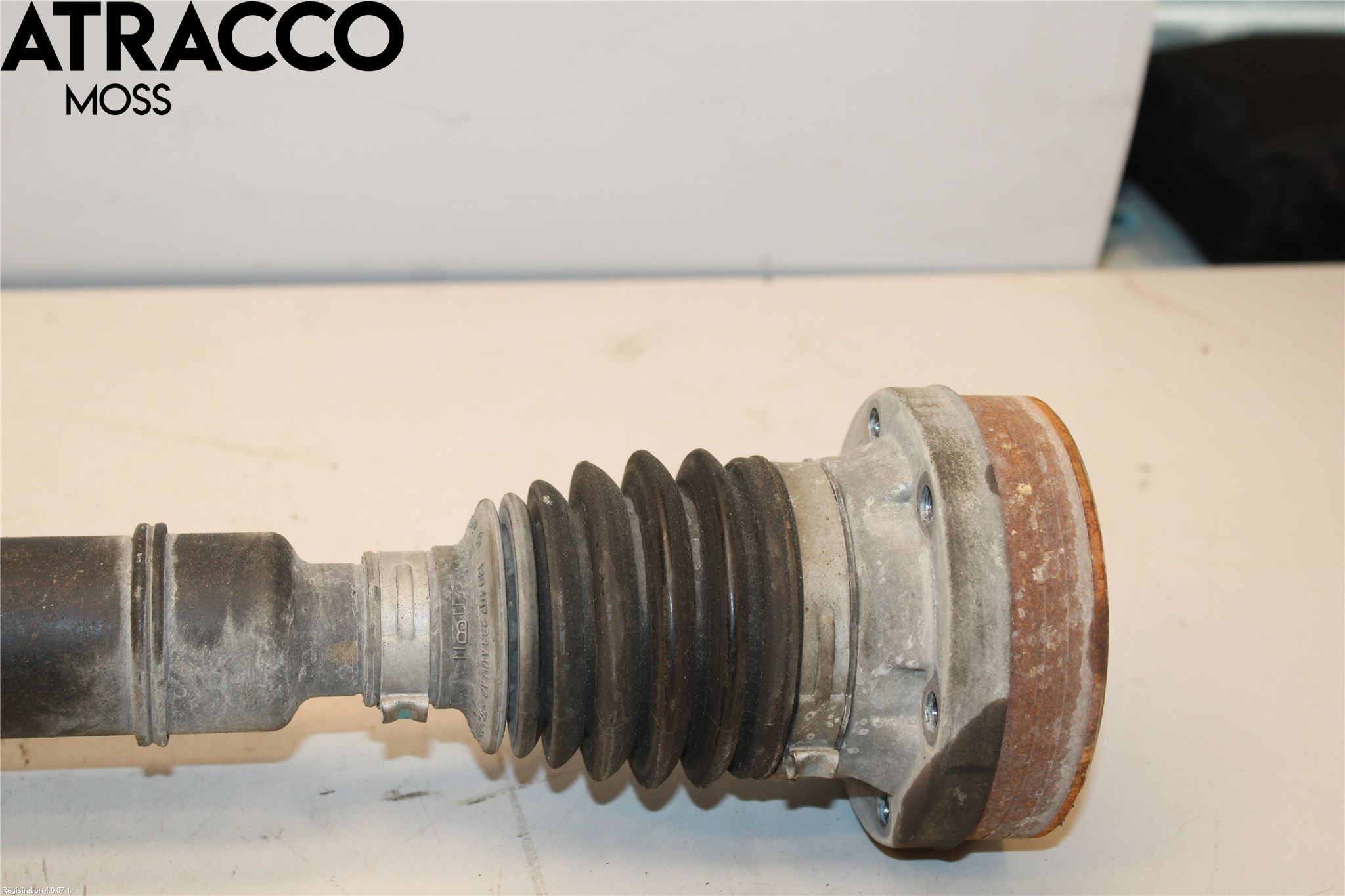 Volkswagen VW PASSAT 15-19 Drivaxel Fram Höger
