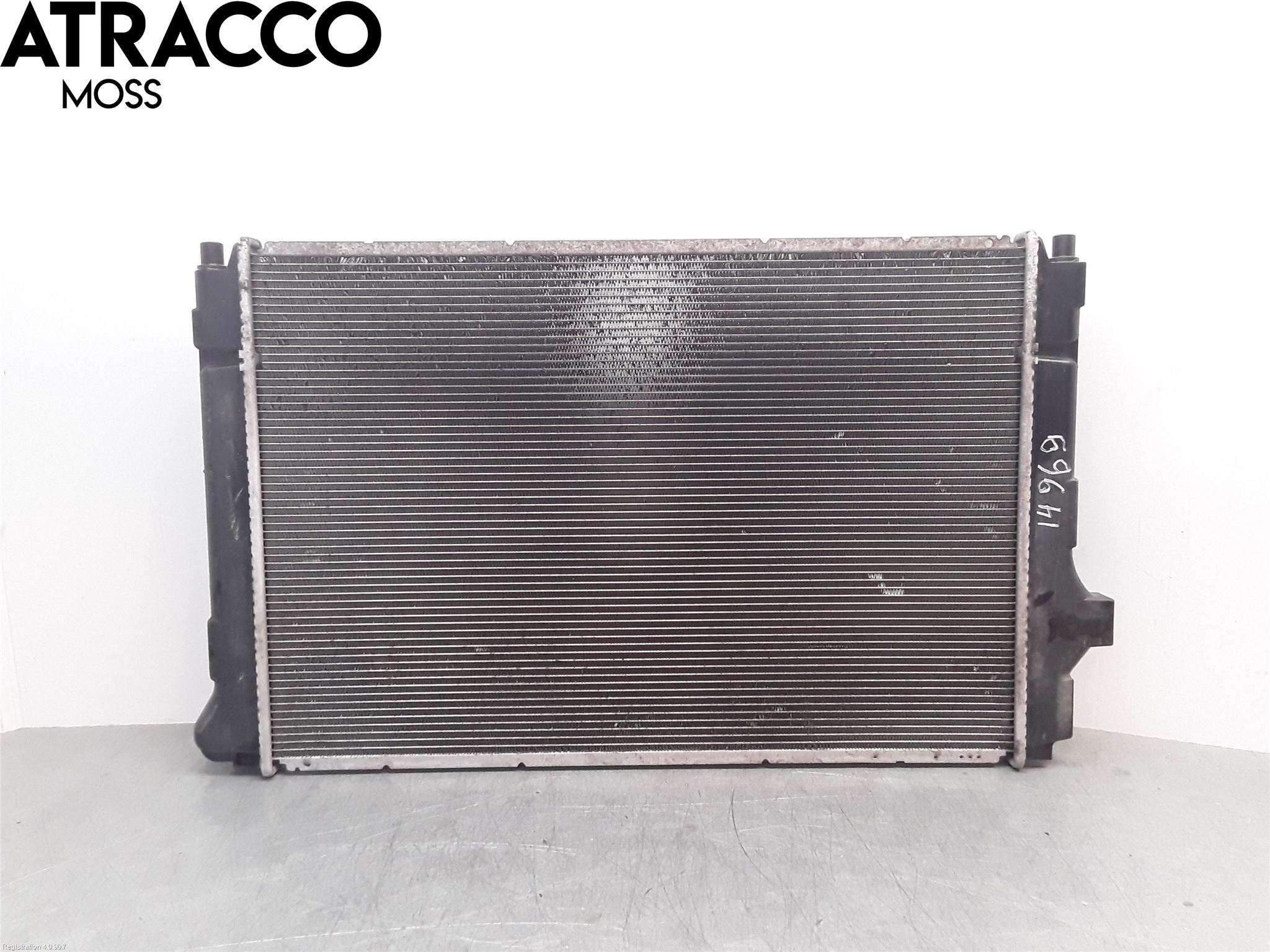 Toyota YARIS XP130 15-20 Kylare Aut