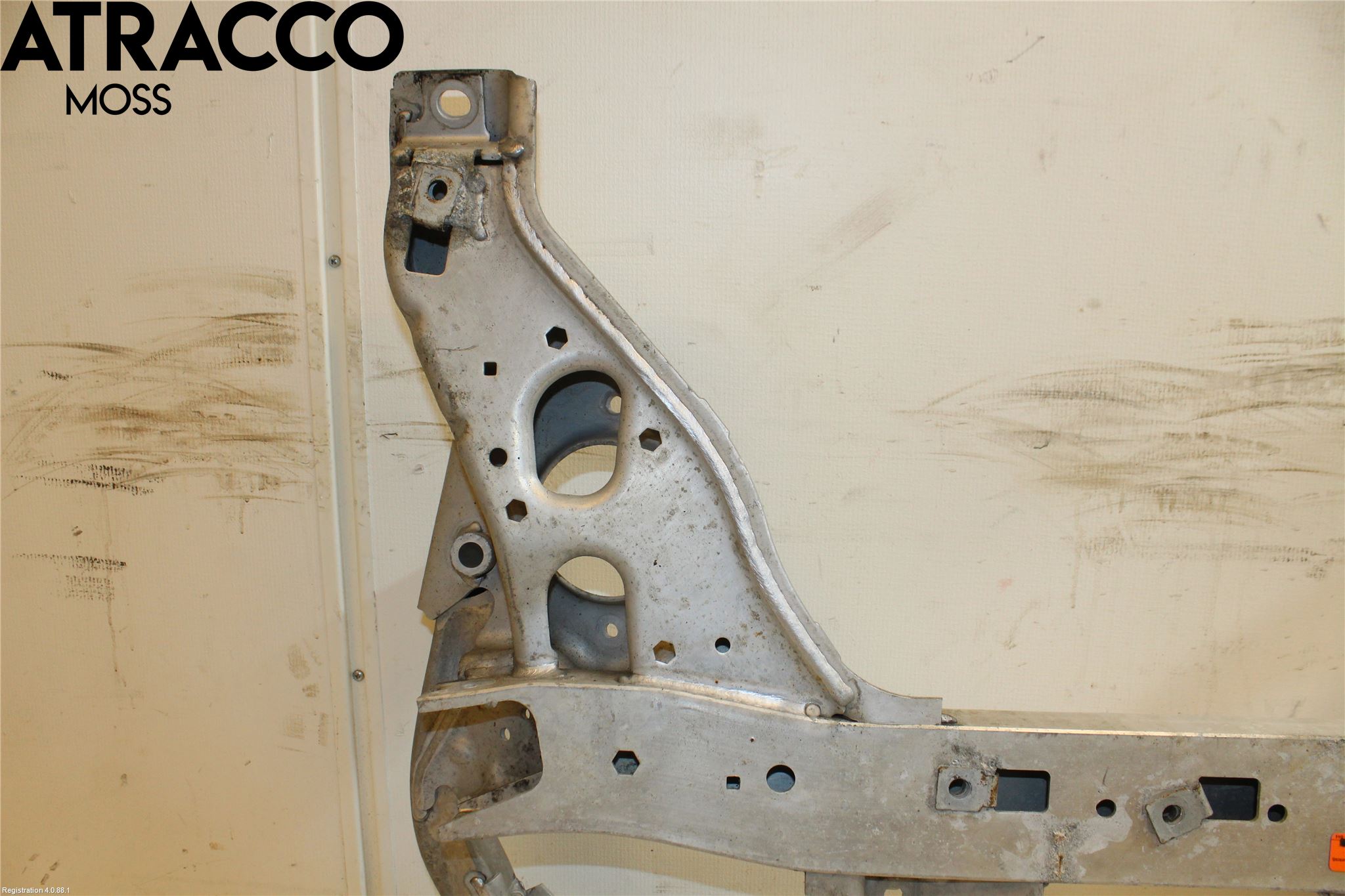 BMW 3 E90/91 SED/TOU 05-12 Framvagn Fäste-Kudde