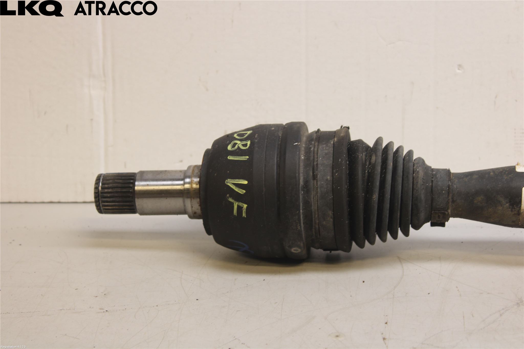 Mercedes-Benz MB GLA-KLASS (X156) 13-20 Drivaxel Fram Vänster