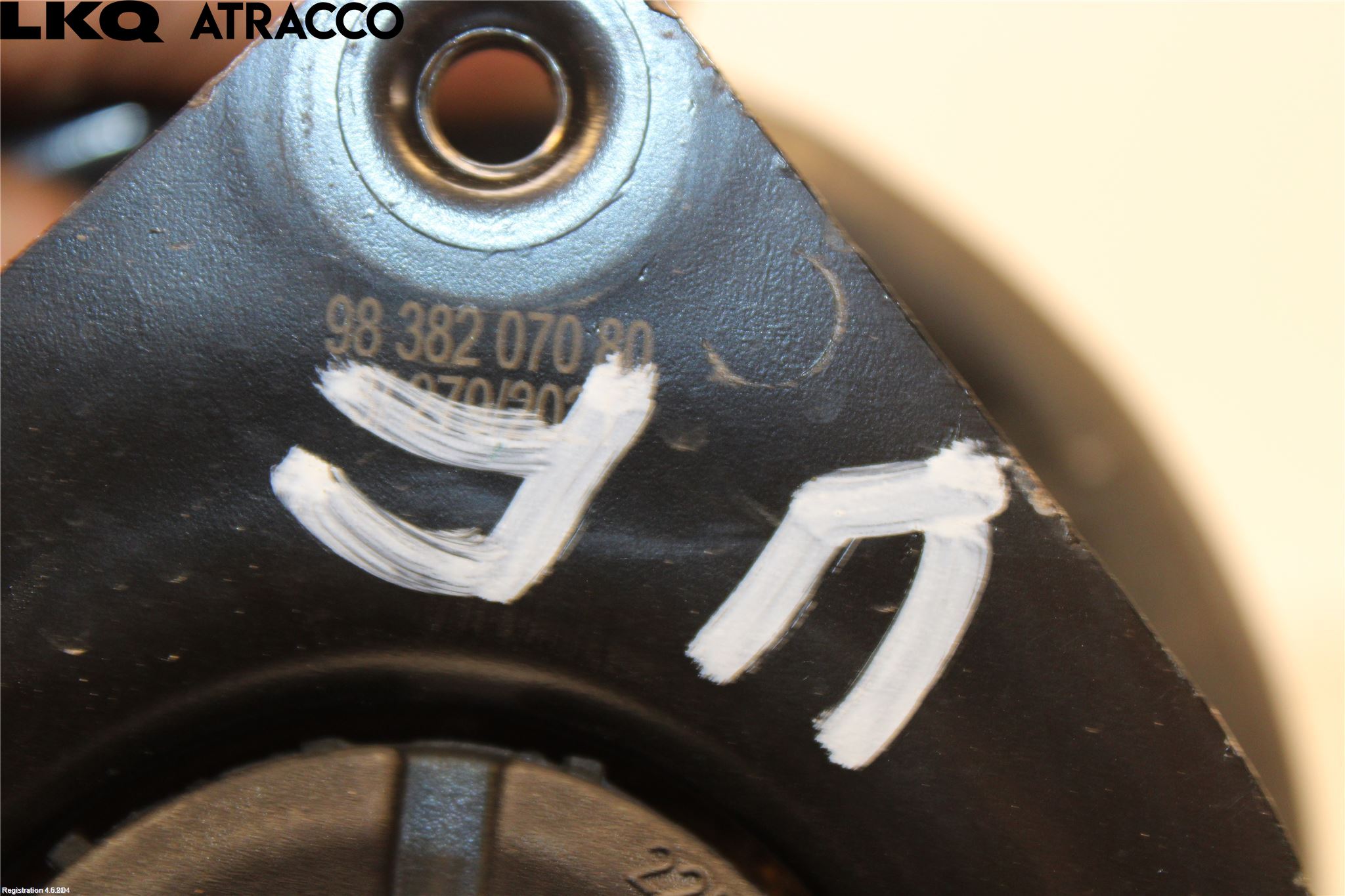 Opel CORSA F, CORSA-E 20- Fjäderben Fram Vänster
