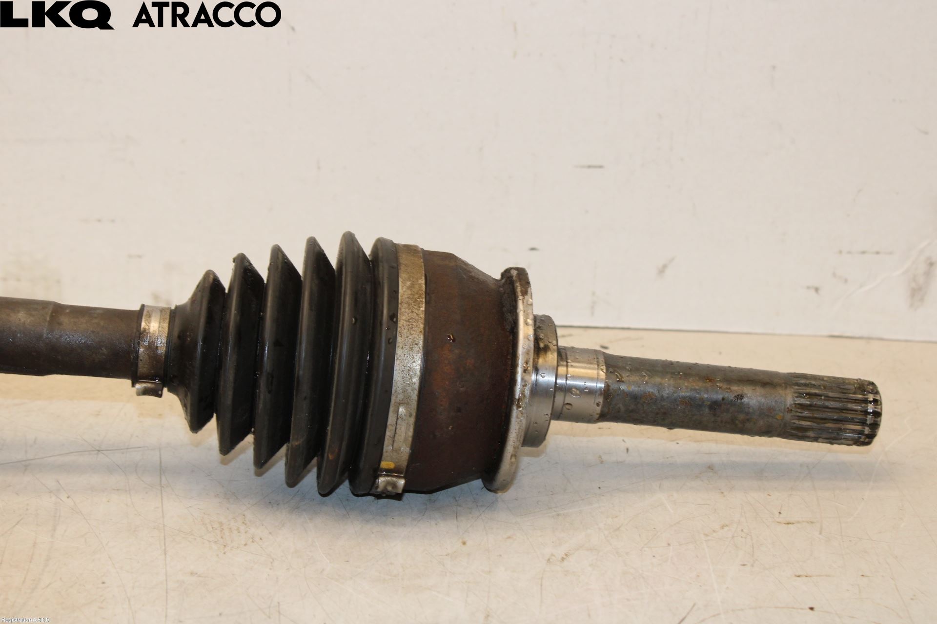 Isuzu D-MAX Drivaxel Fram Vänster