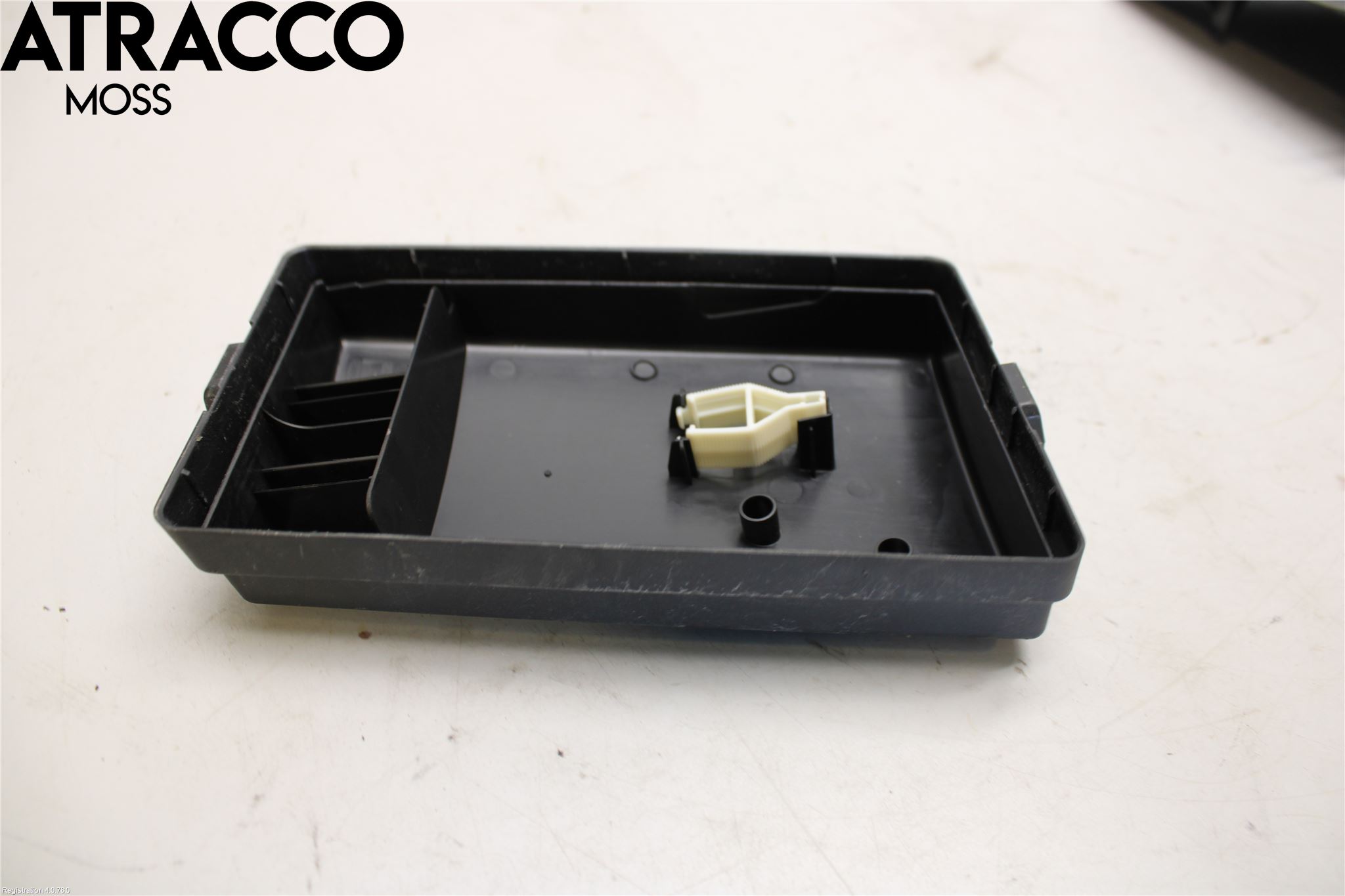 Audi A3/S3 8V 13-20 Säkringsdosa-Elcentral Lock