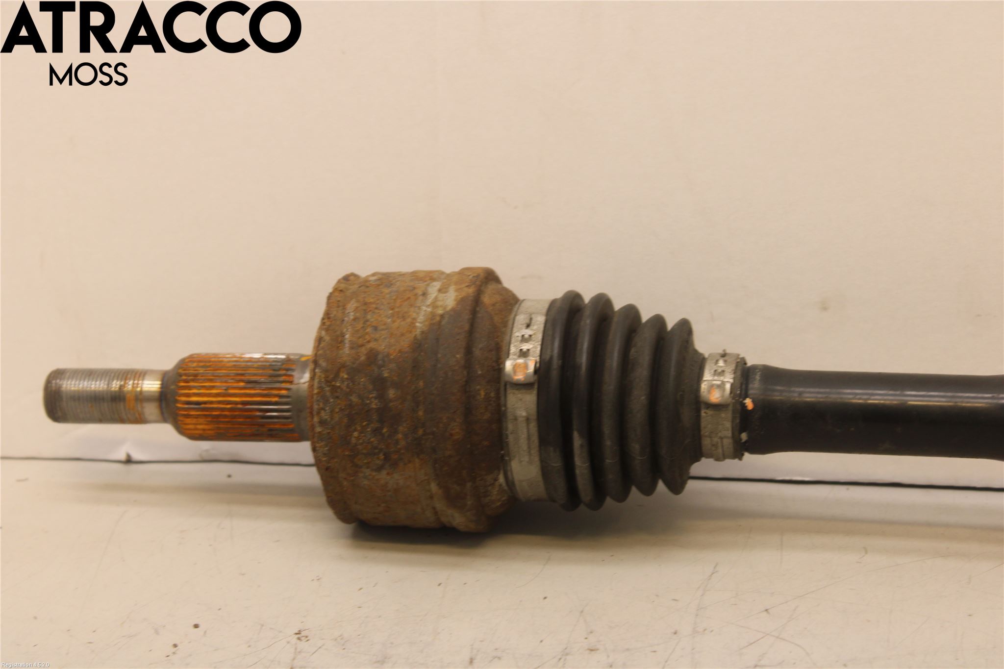 Volkswagen VW TRANSP/CARAVELLE (T6) 16-22 Drivaxel Bak Höger