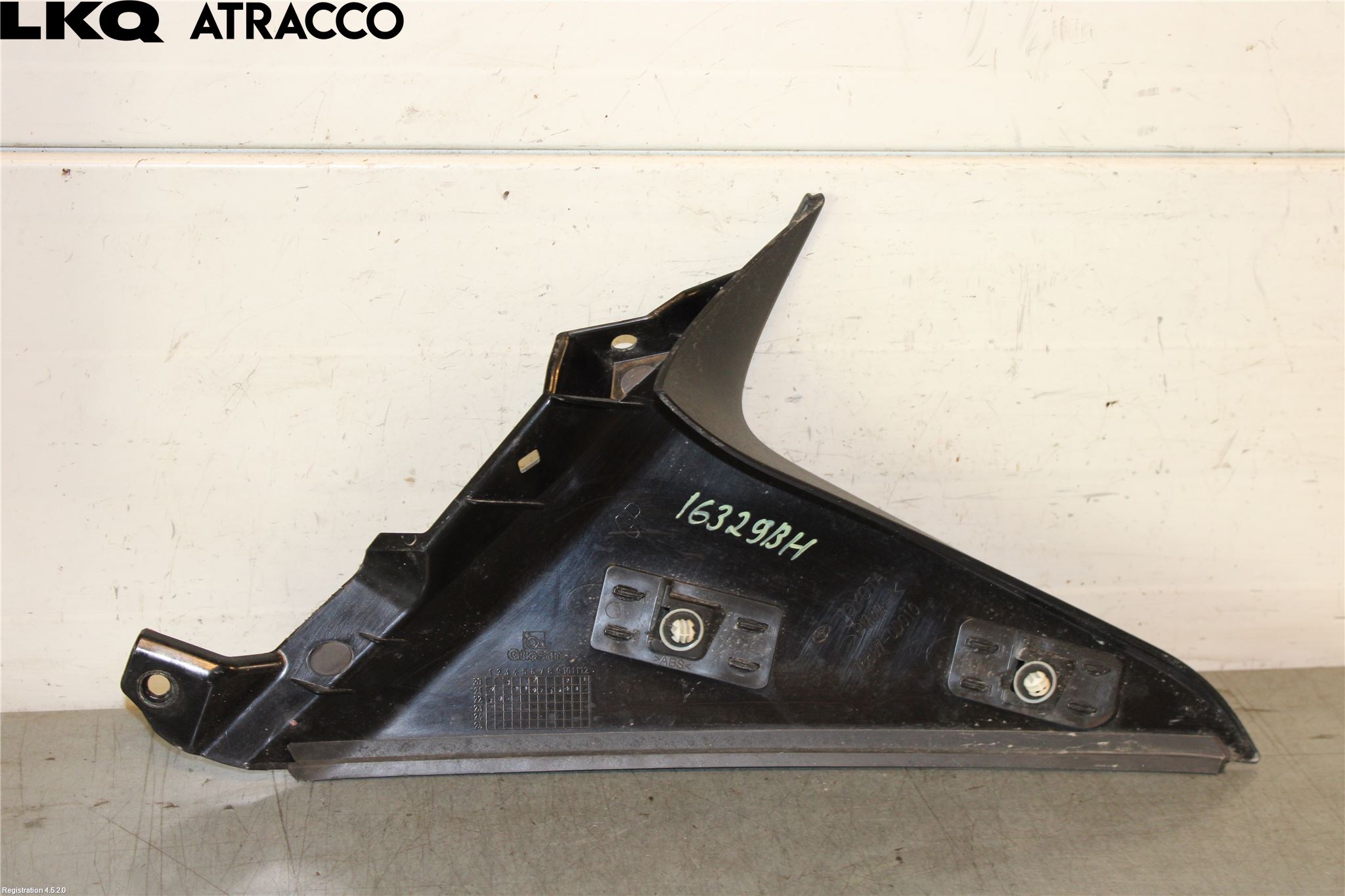 Toyota YARIS CROSS XP21 21- Spoiler Baklucka