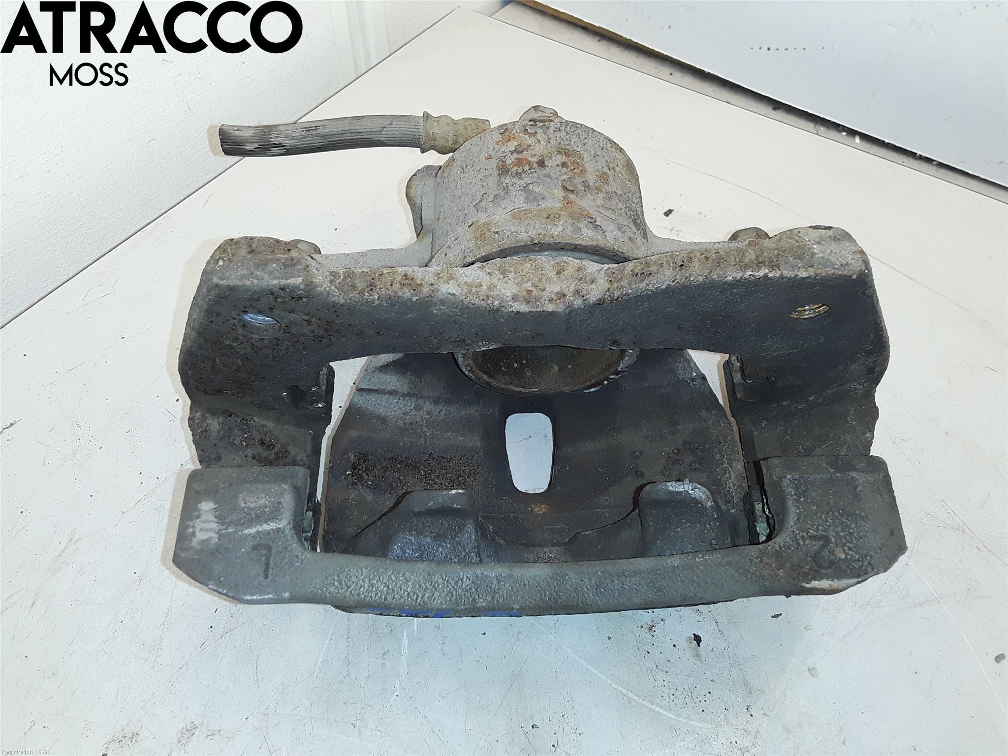 Toyota VERSO-S 11-16 Bromsok Fram Vänster