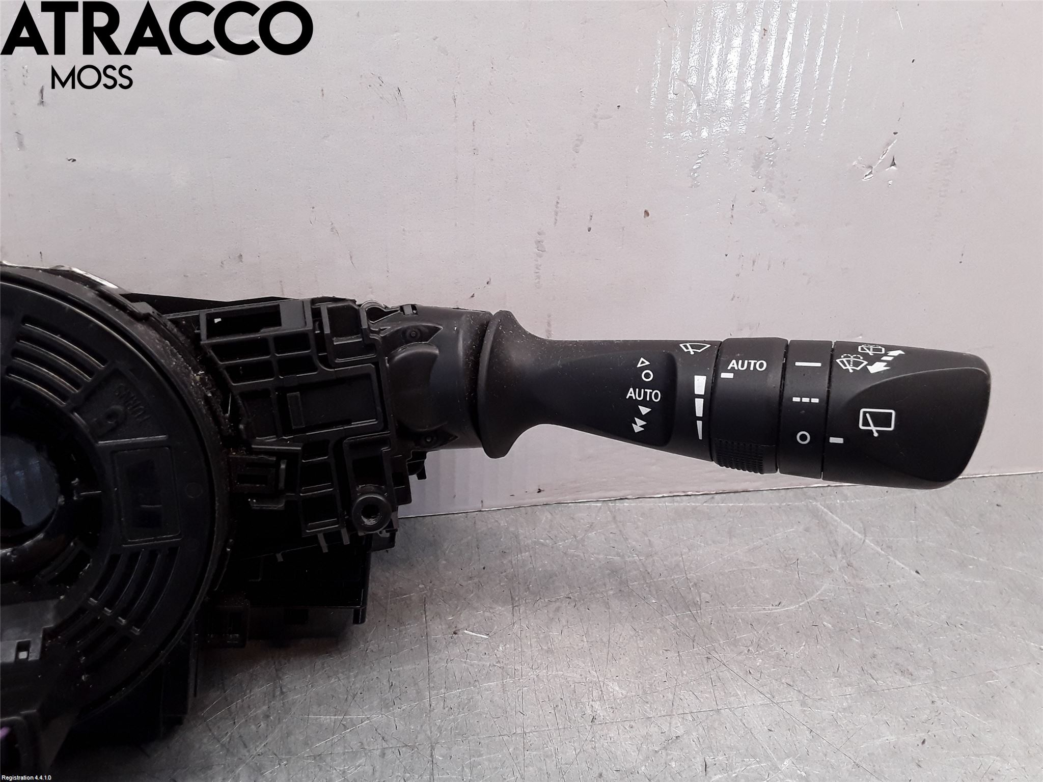 Toyota AURIS 13-19 Spakcentral