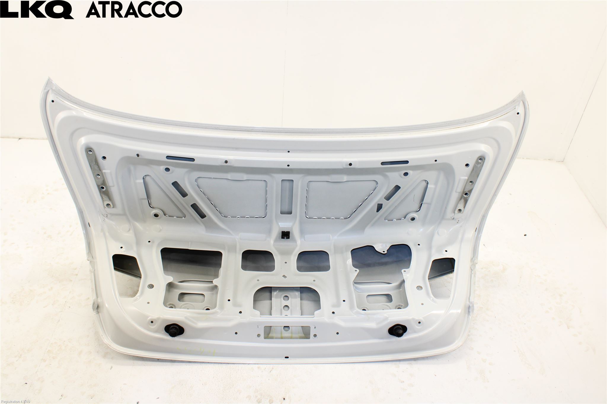 BMW 5 F10/F11/F18 09-17 Baklucka (Ej Med Ruta)