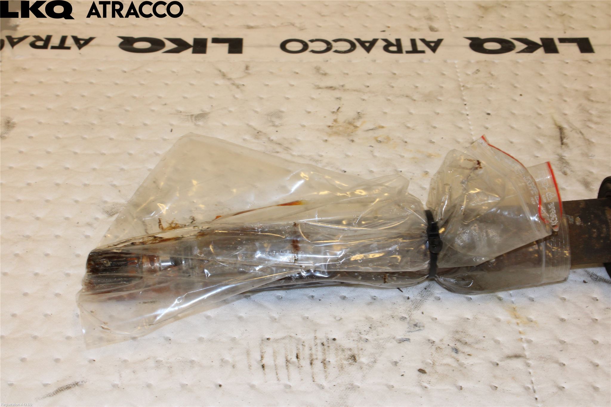 Ford TRANSIT/TOURNEO CONNECT 13-22 Drivaxel Fram Höger