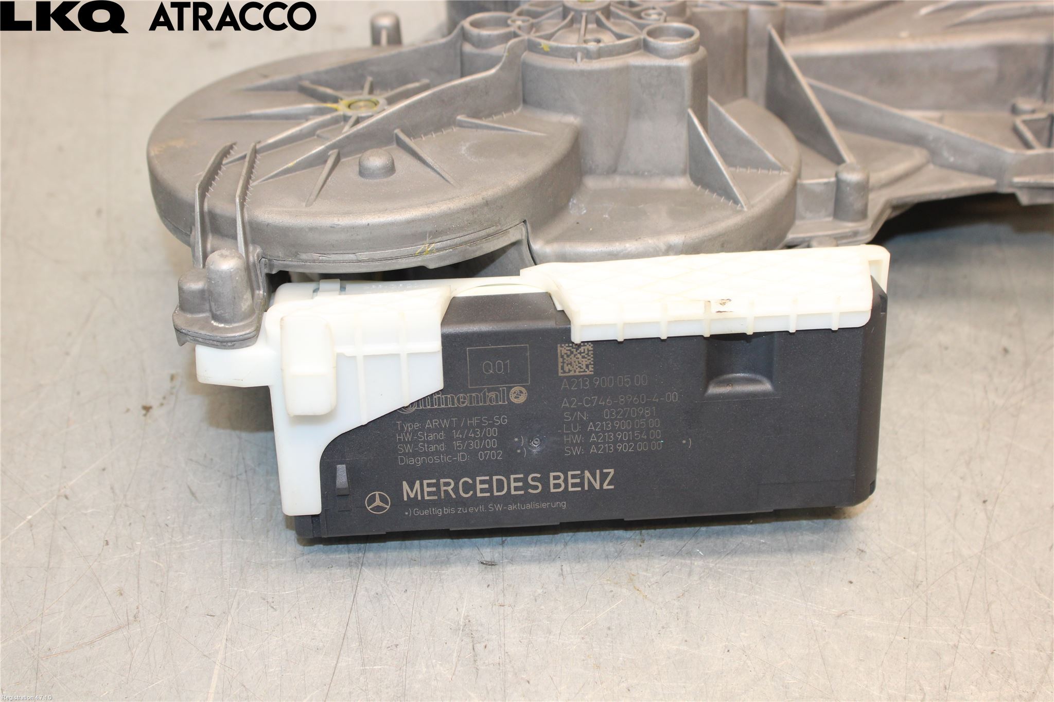 Mercedes-Benz MB E-KLASS (W213) 16-23 Bakluckeöppnare Automatisk