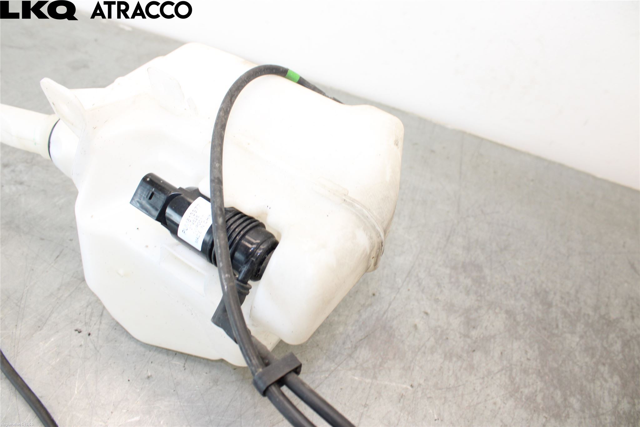 Opel AMPERA 17- Spolartank Vindruta
