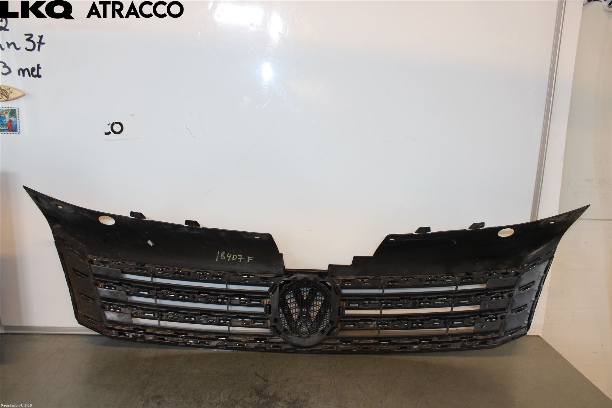 Volkswagen VW PASSAT 11-14 Grill Komp