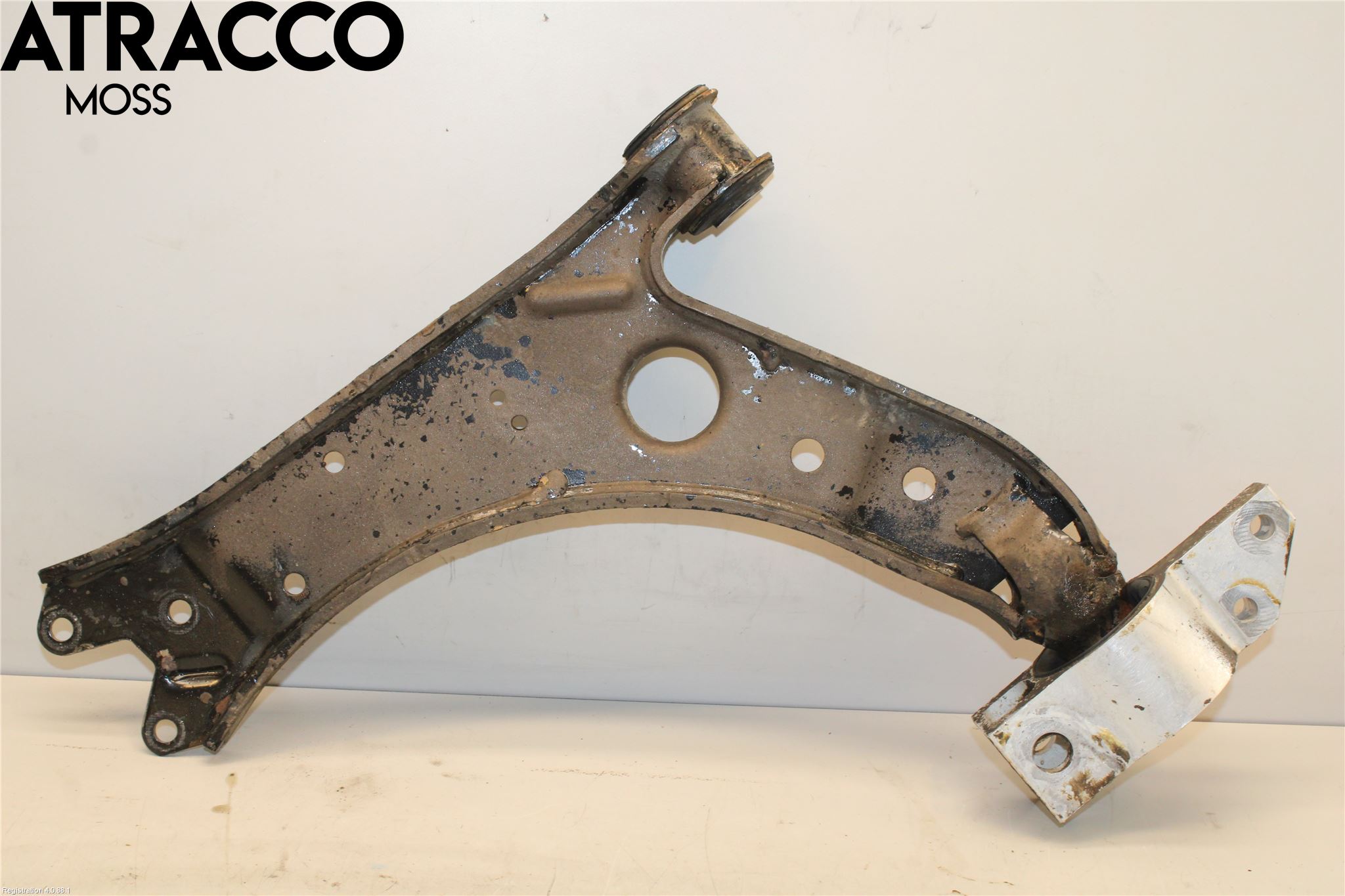 Volkswagen VW GOLF VI 09-13 Bärarm Fram Undre Hö