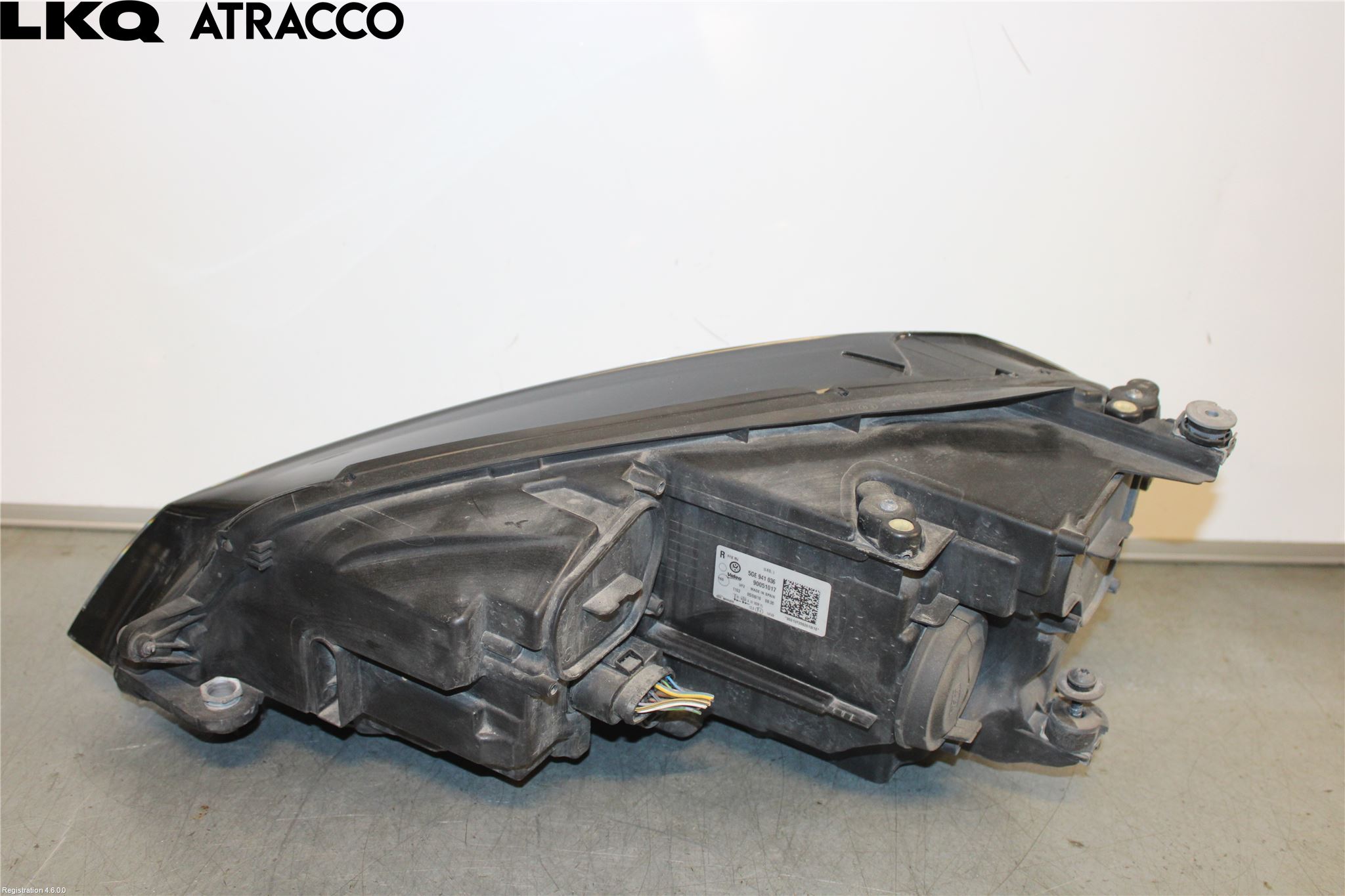 Volkswagen VW GOLF / E-GOLF VII 13-20 Strålkastare Höger