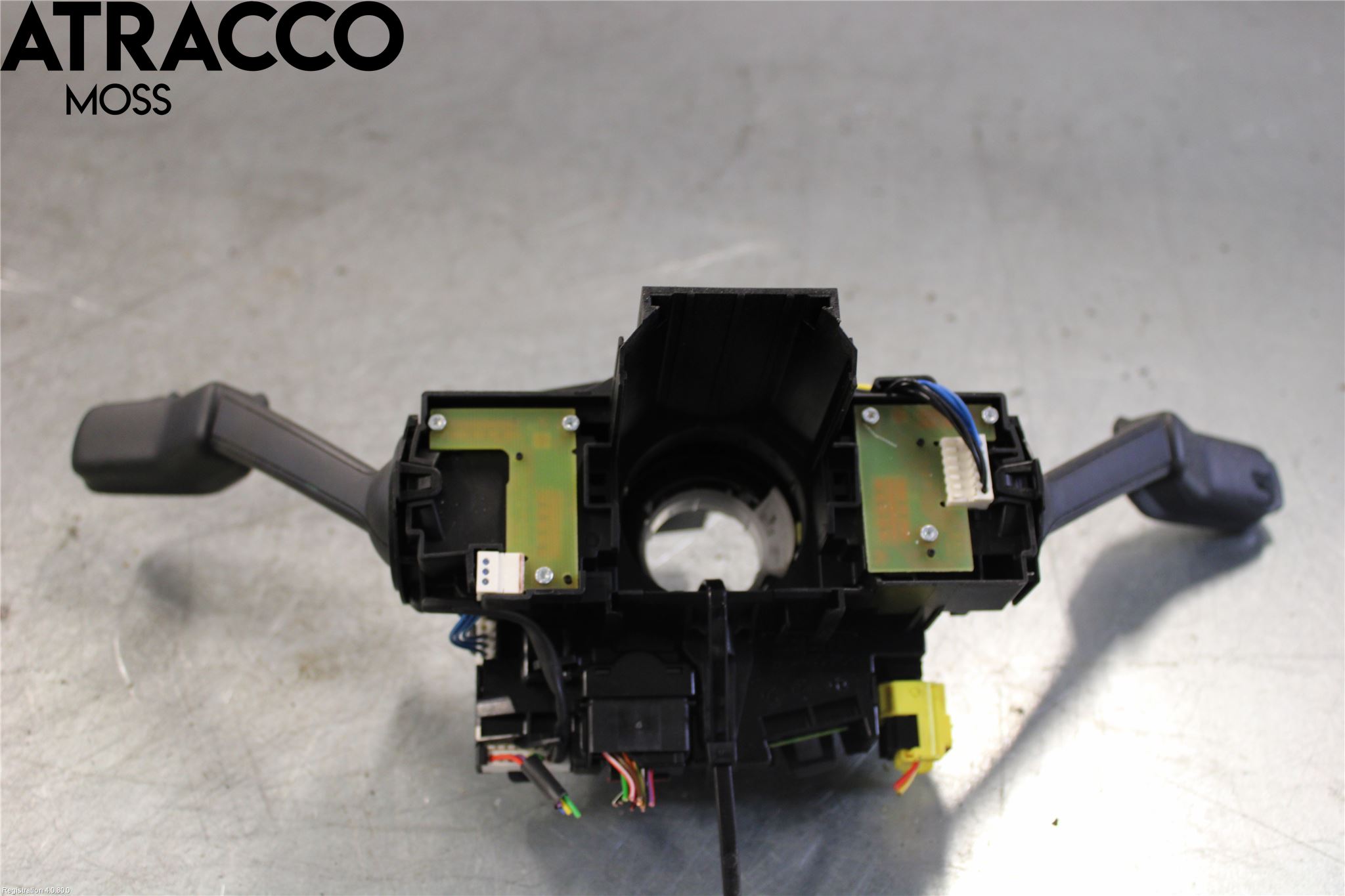 Volkswagen VW GOLF / E-GOLF VII 13-20 Spakcentral