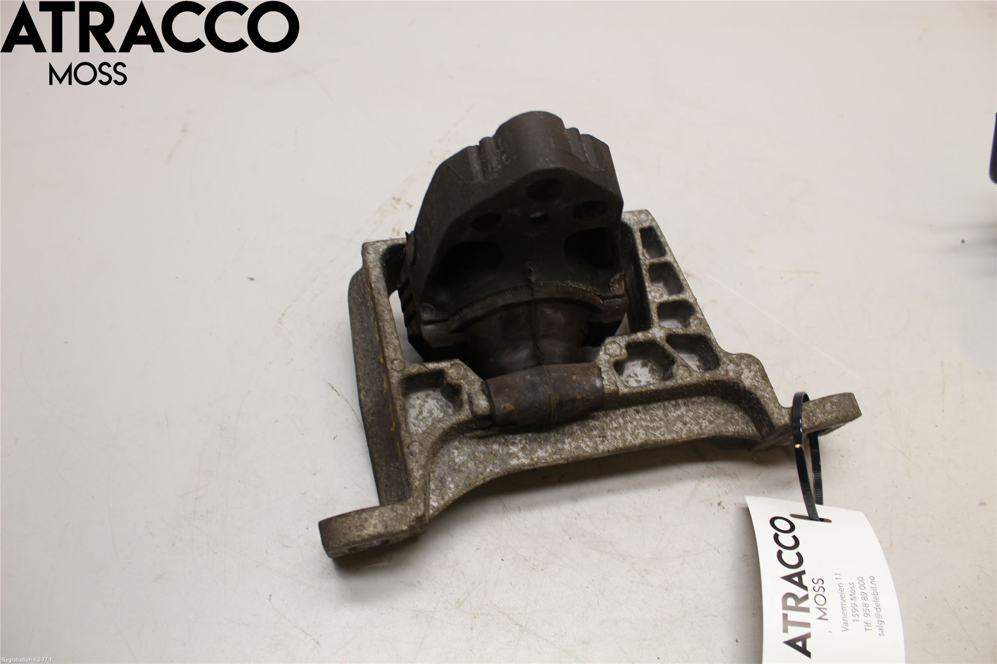 Ford TRANSIT/TOURNEO CONNECT 13-22 Motorfäste