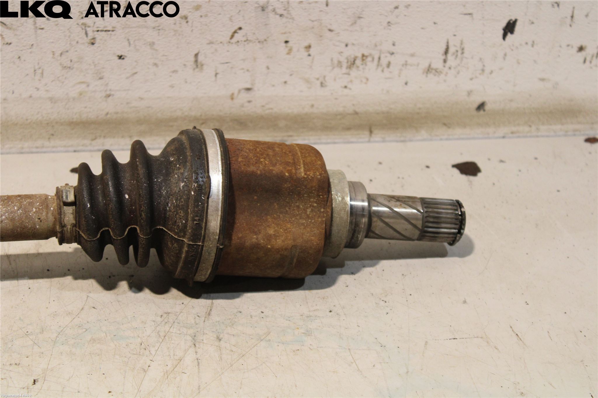 Nissan NV200/NV200 COMBI Drivaxel Fram Vänster